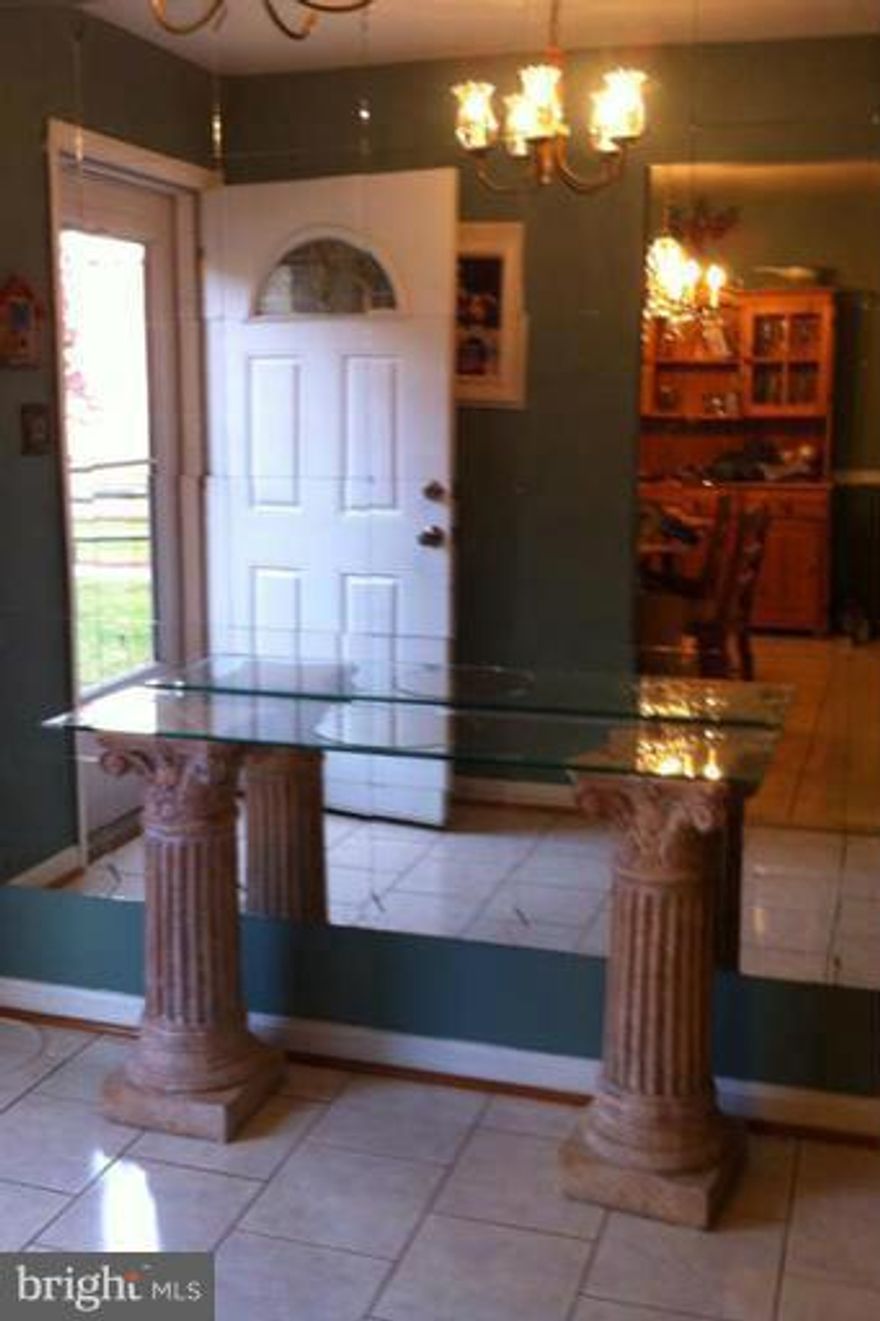 Call first before showing, make sure small dogs are in house. Beautiful well maintained end unit, fully finished basement, 3 generous size bedrooms, specially M/B with own bathroom. Enjoy nice size private stone patio.Property sold AS - IS help with closing cost, Thanks for Showing