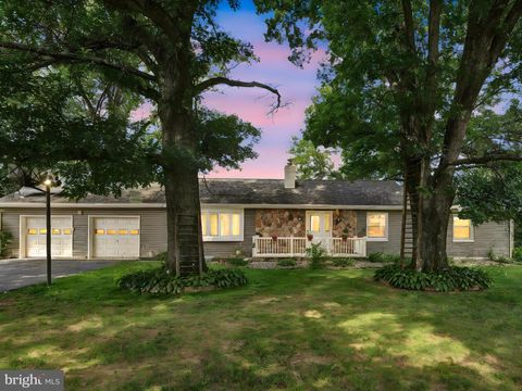7932 JONESTOWN ROAD HARRISBURG PA 17112