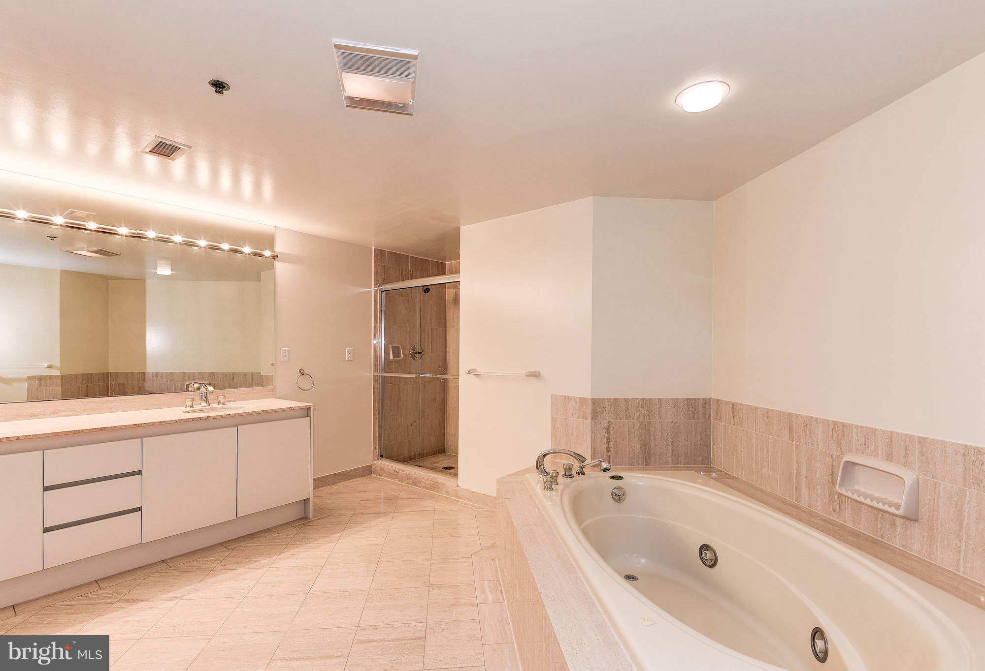 SOMERSET HOUSE 2 - Residential