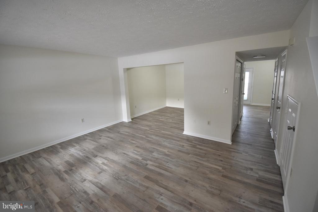 DEERWOOD - Residential Lease