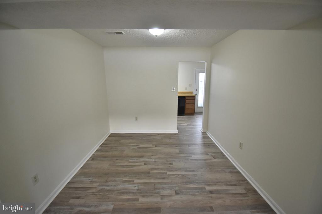 DEERWOOD - Residential Lease