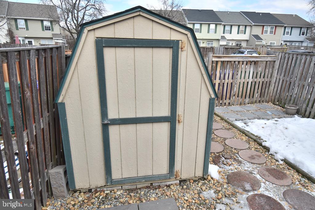 DEERWOOD - Residential Lease