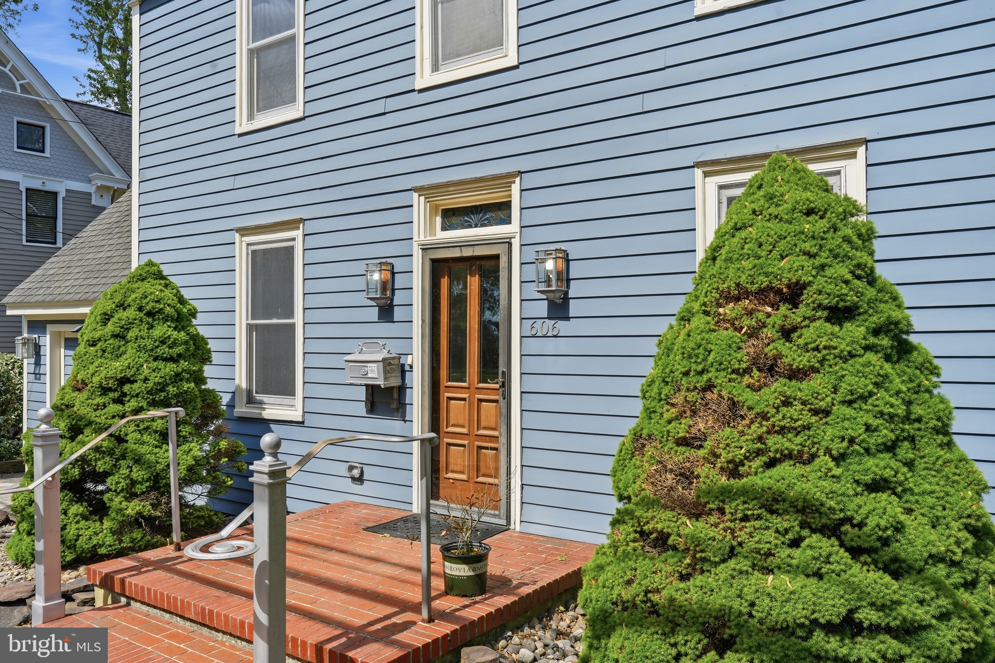 606 KINGS HIGHWAY