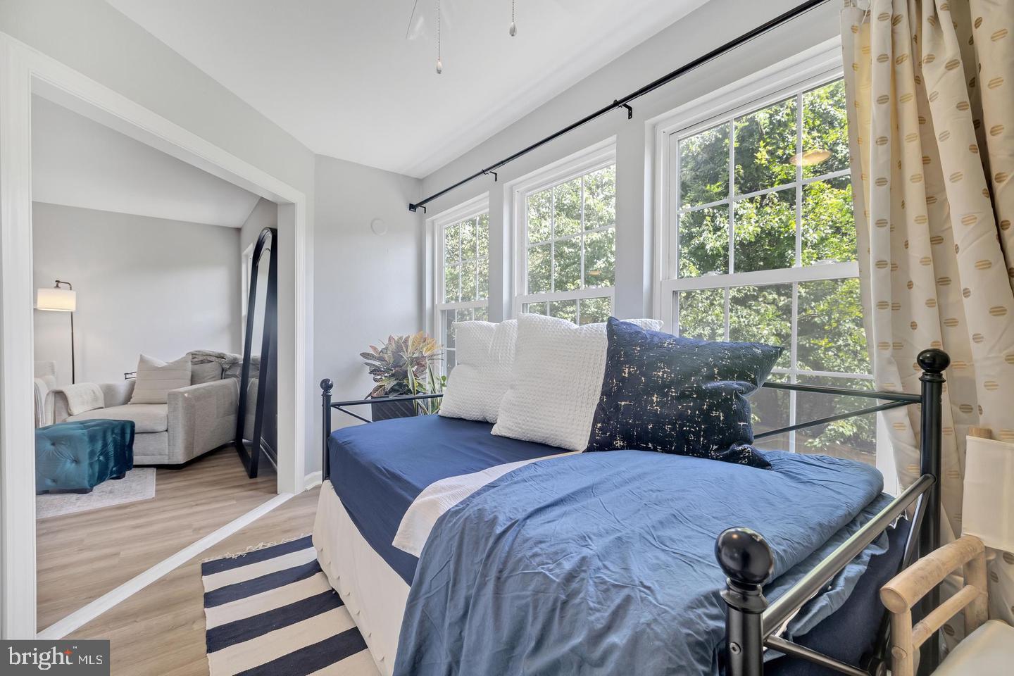 POINTE AT PARK CENTER - Residential Lease