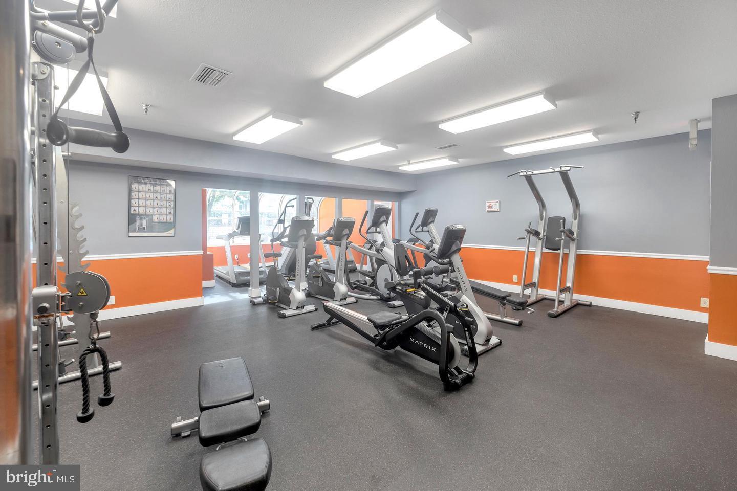 POINTE AT PARK CENTER - Residential Lease