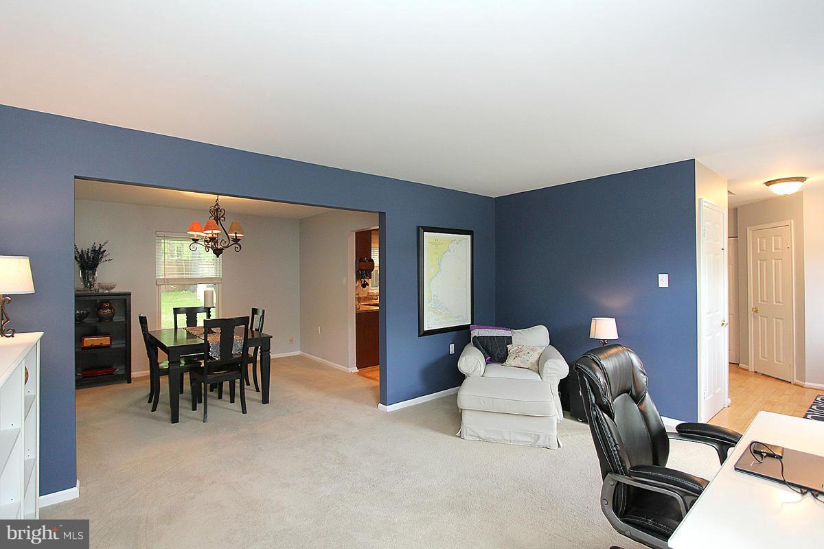 TREESIDE - Residential