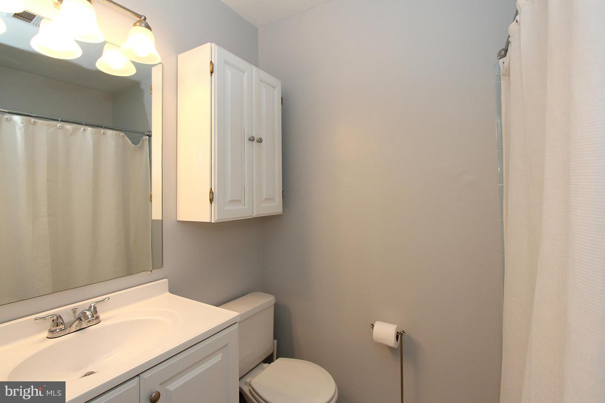 TREESIDE - Residential