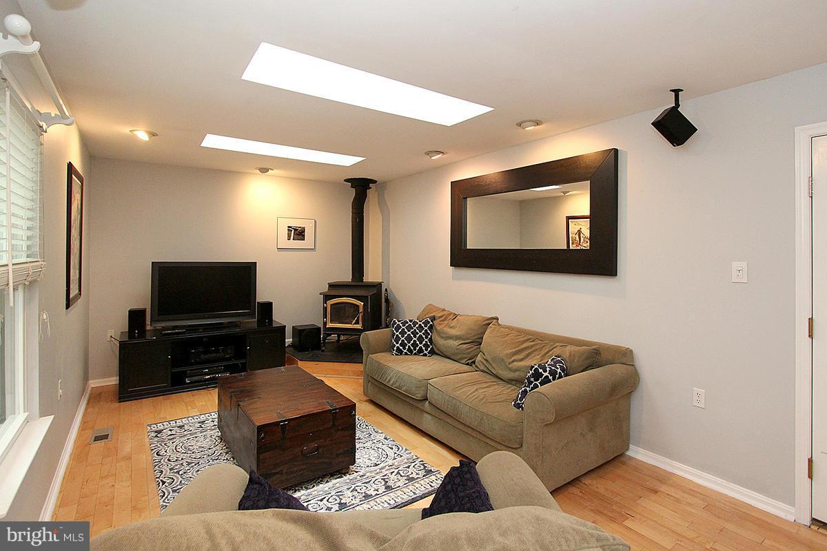 TREESIDE - Residential