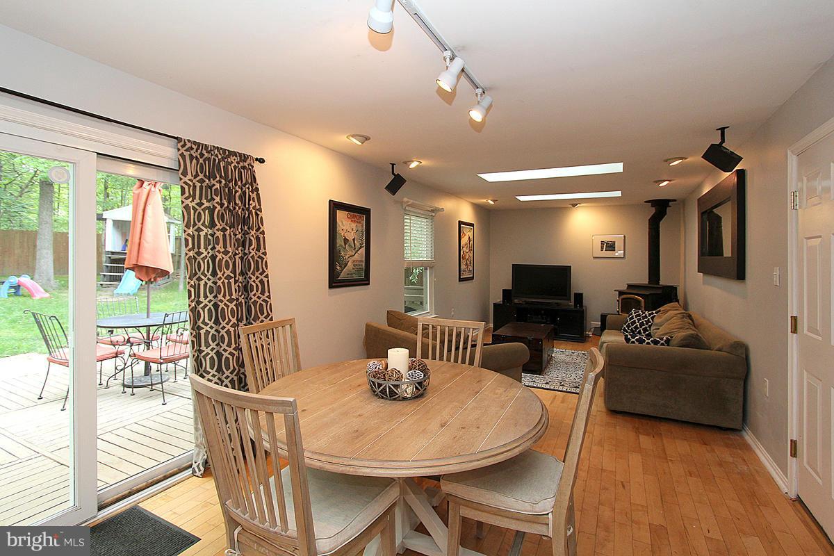 TREESIDE - Residential