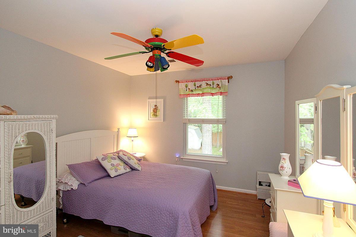 TREESIDE - Residential