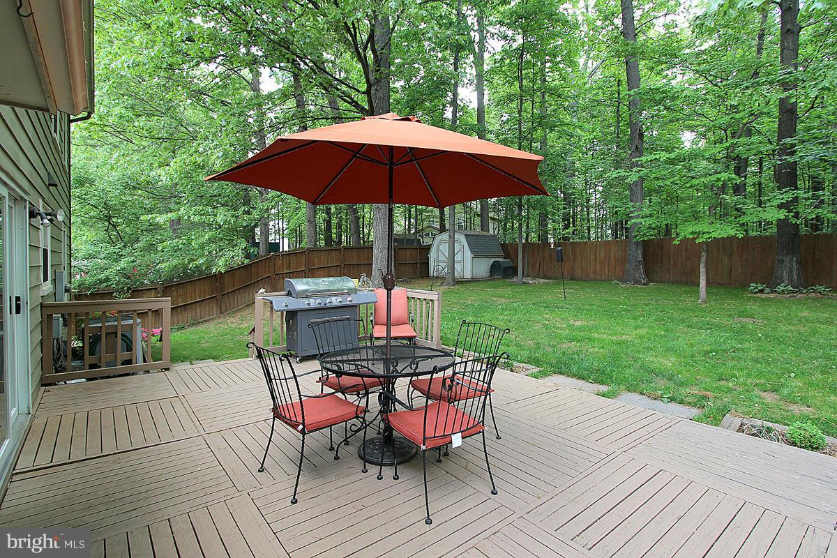 TREESIDE - Residential