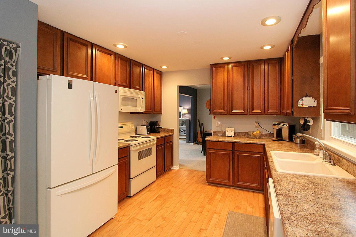 TREESIDE - Residential