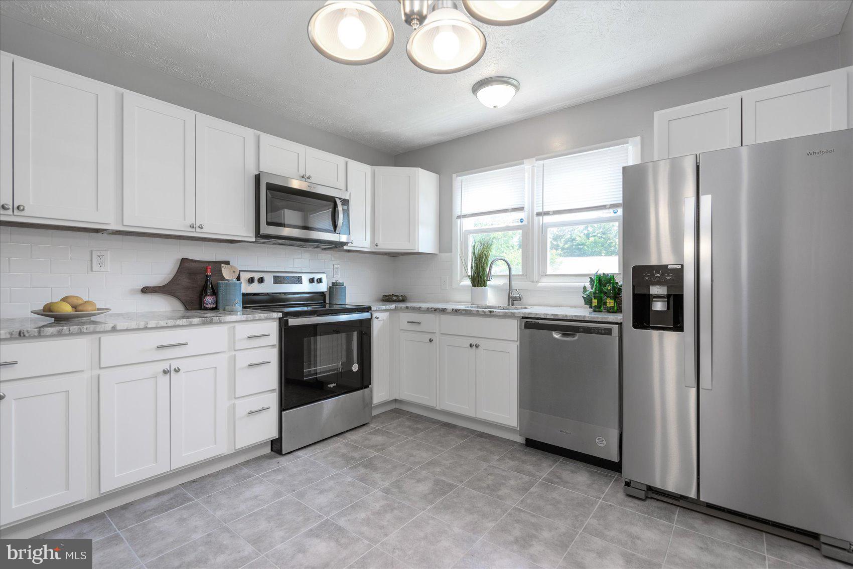 CHADWICK MANOR - Residential