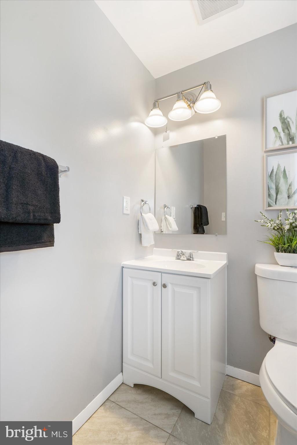 CHADWICK MANOR - Residential