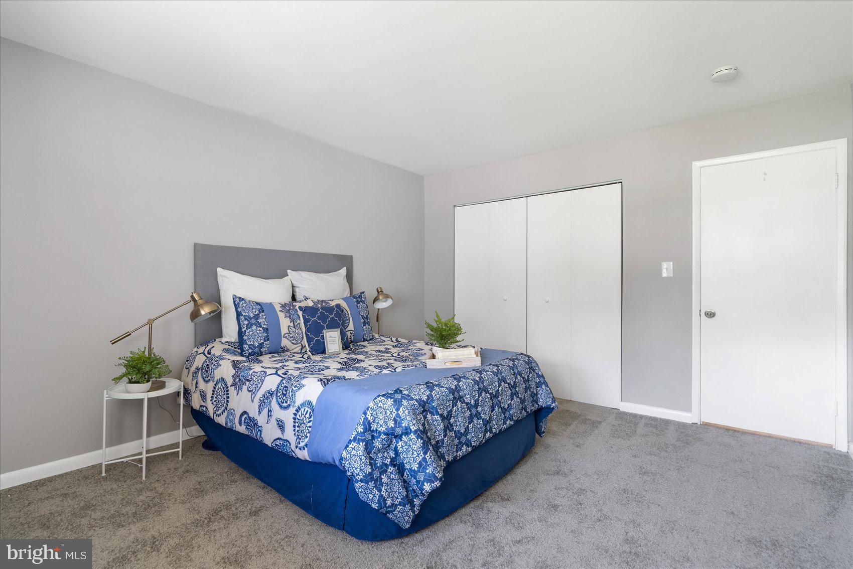 CHADWICK MANOR - Residential