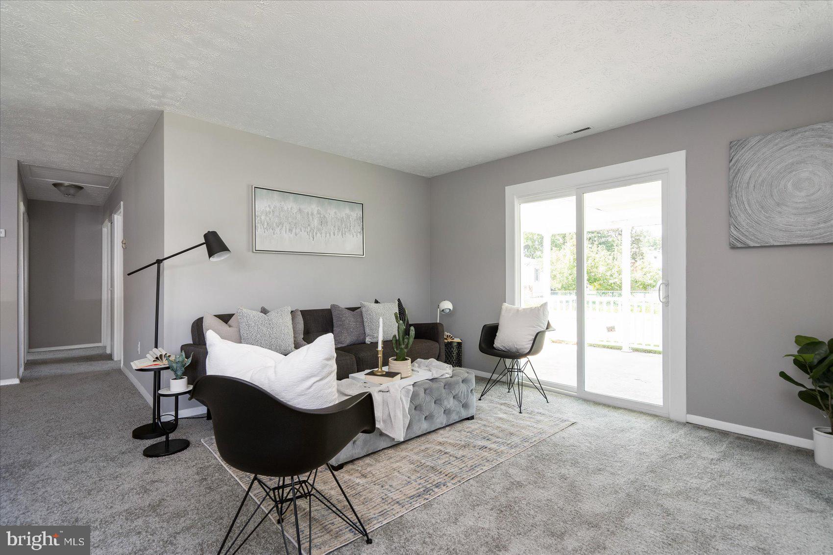 CHADWICK MANOR - Residential