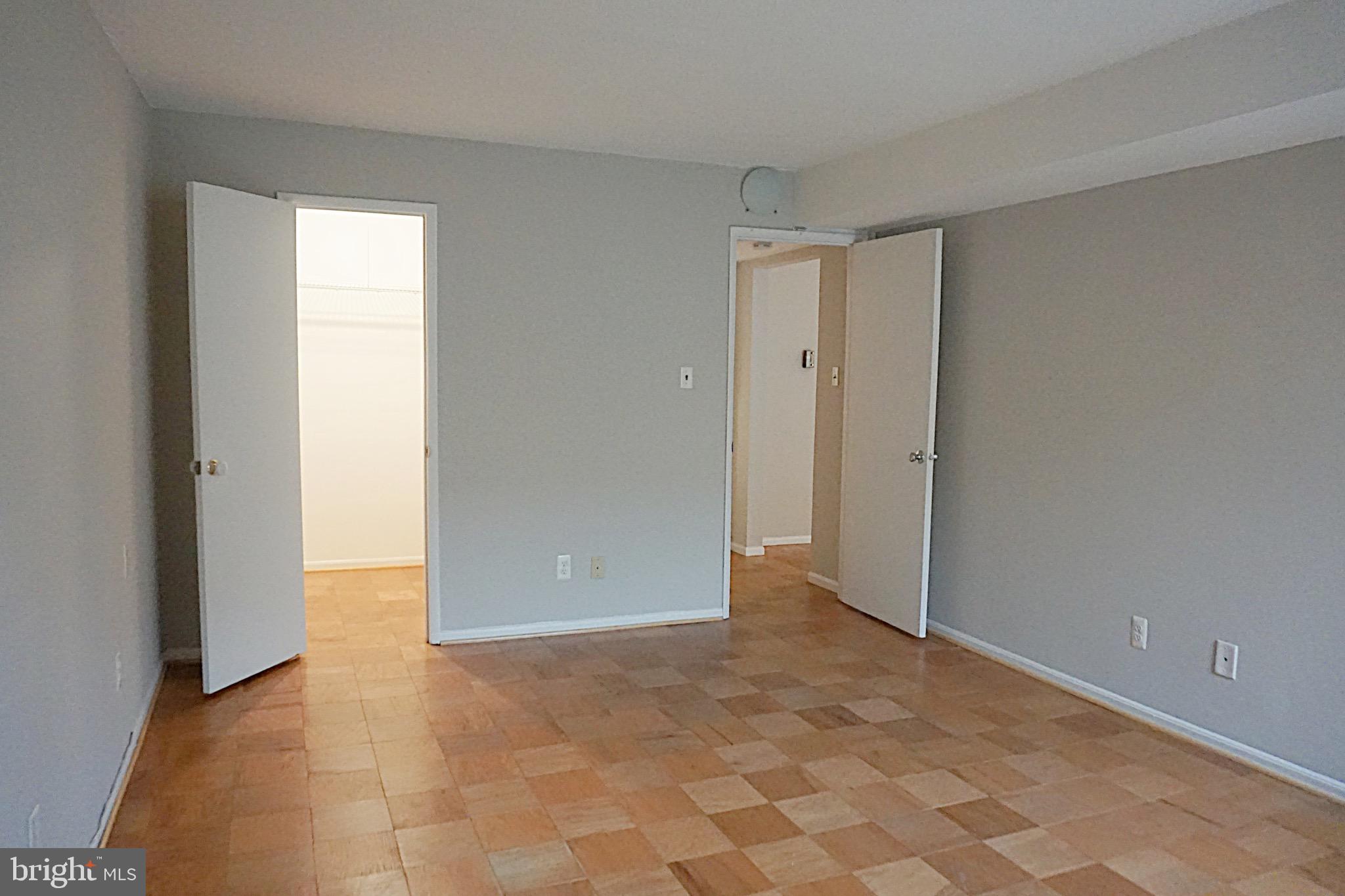 AMERICANA CENTRE - Residential