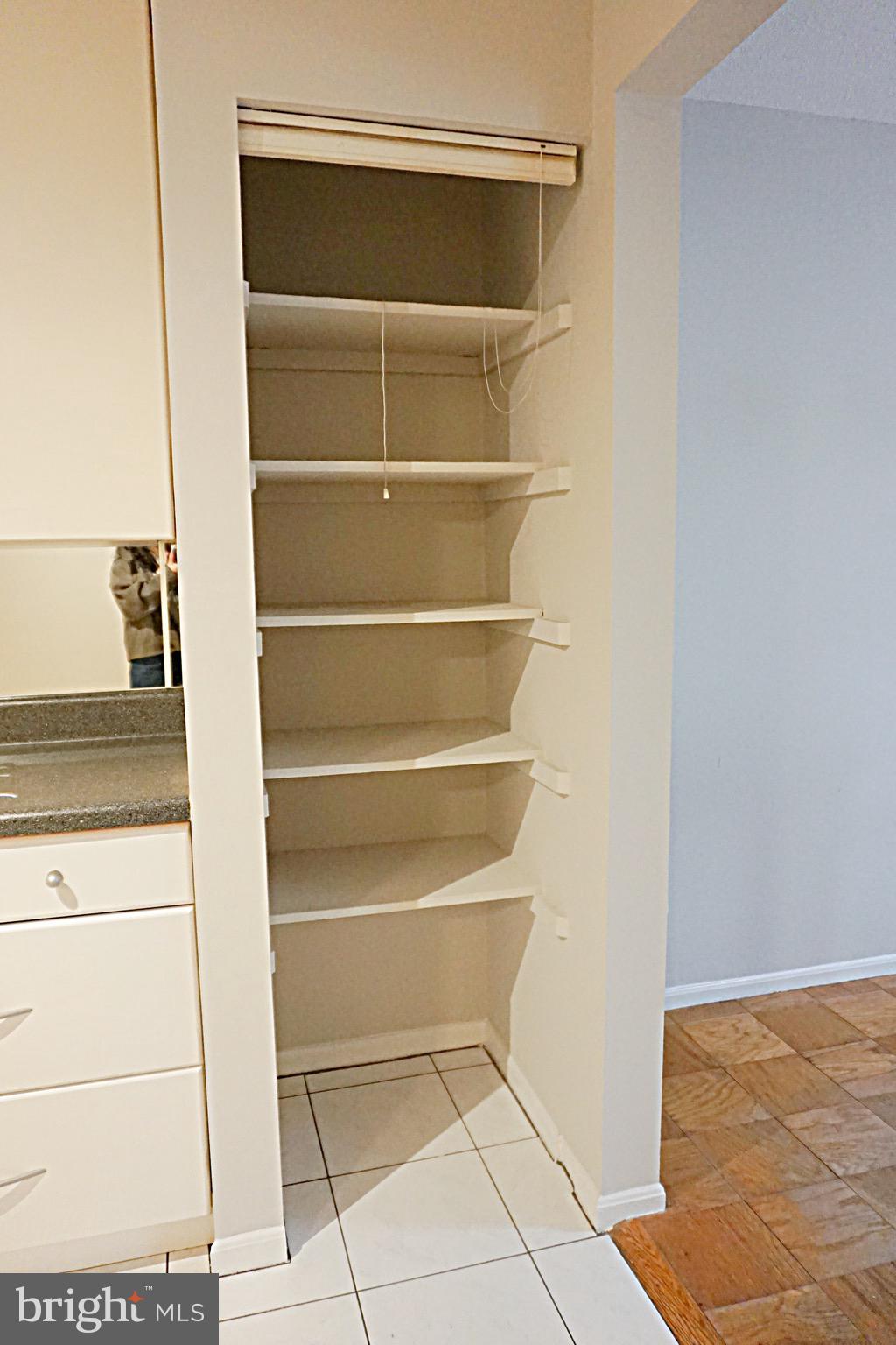 AMERICANA CENTRE - Residential