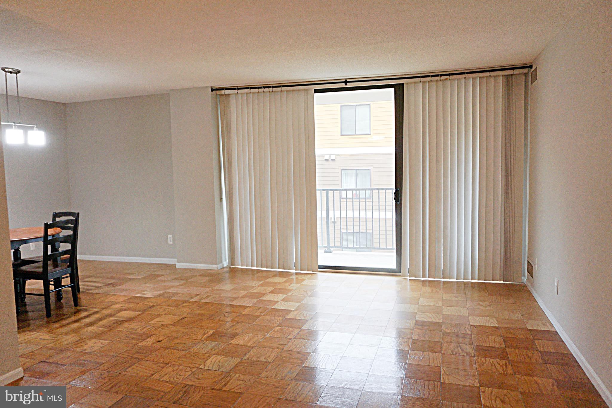 AMERICANA CENTRE - Residential