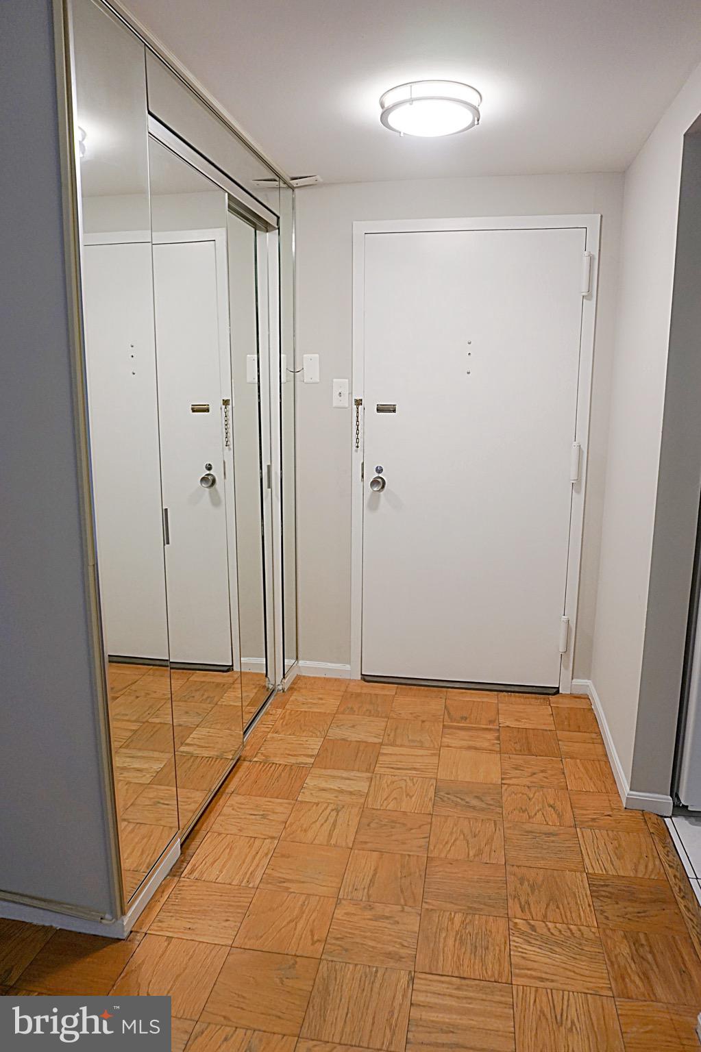 4 MONROE STREET 4-809