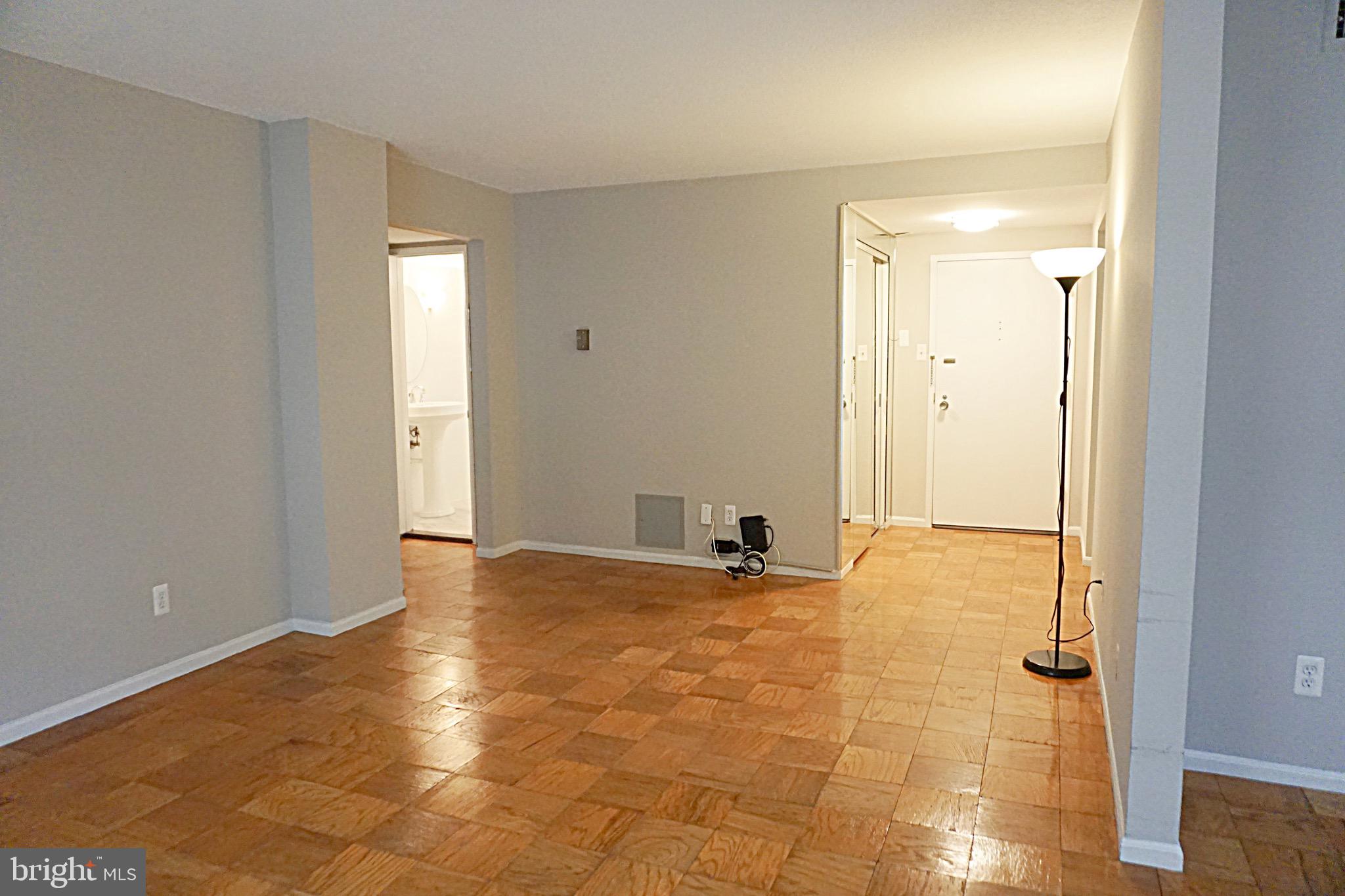 AMERICANA CENTRE - Residential