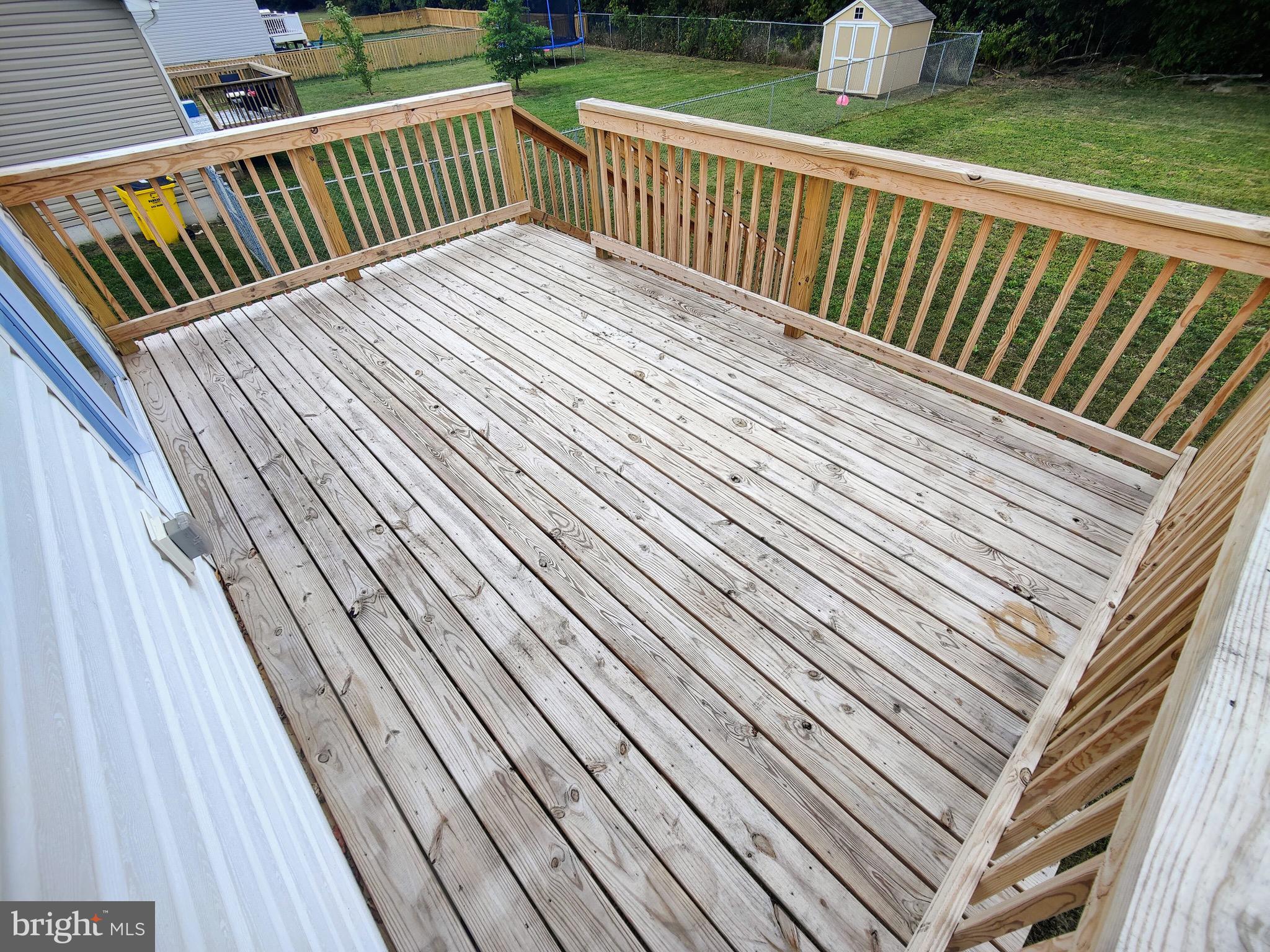 ELIZABETH STATION - Residential Lease