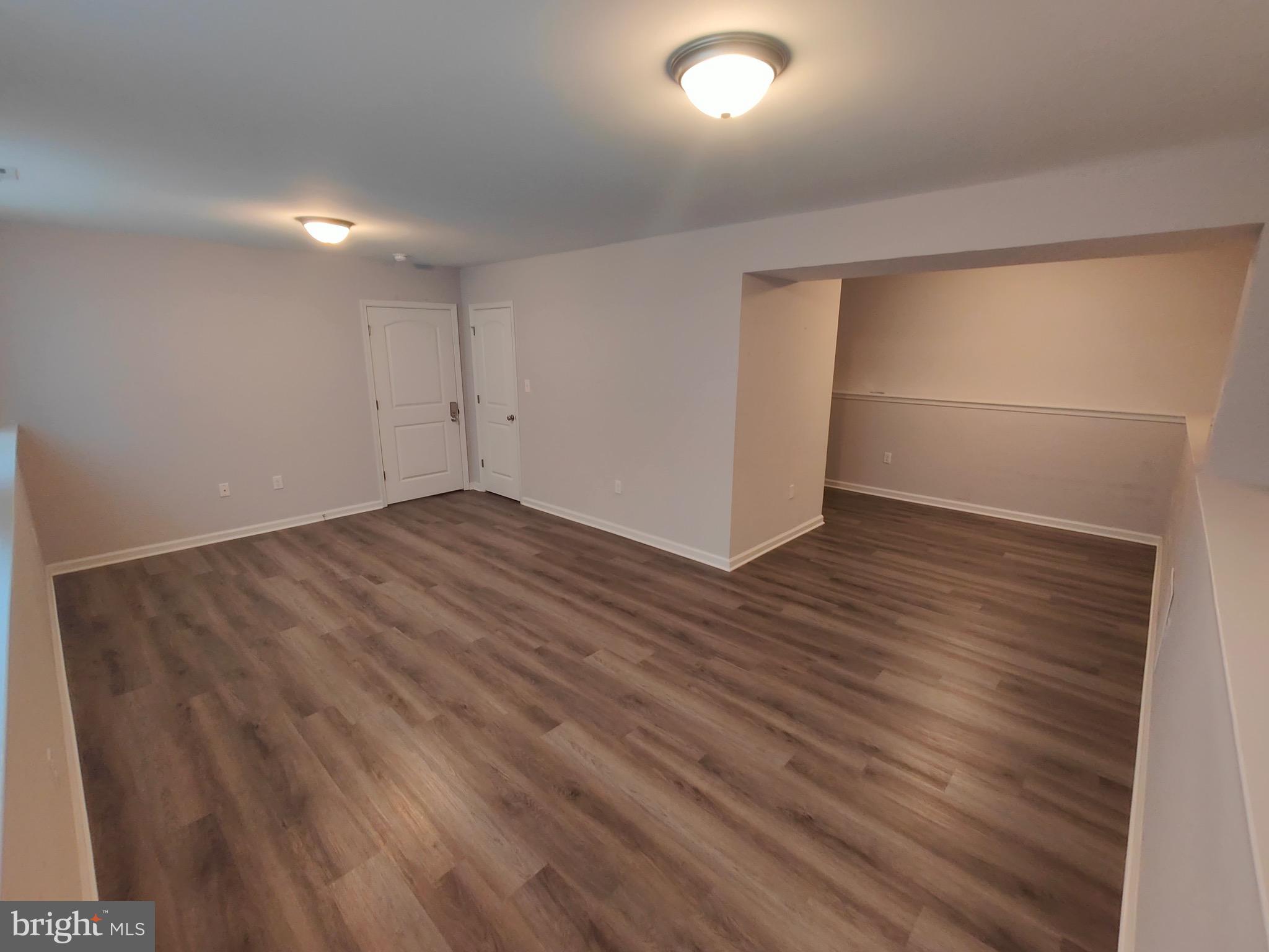 ELIZABETH STATION - Residential Lease