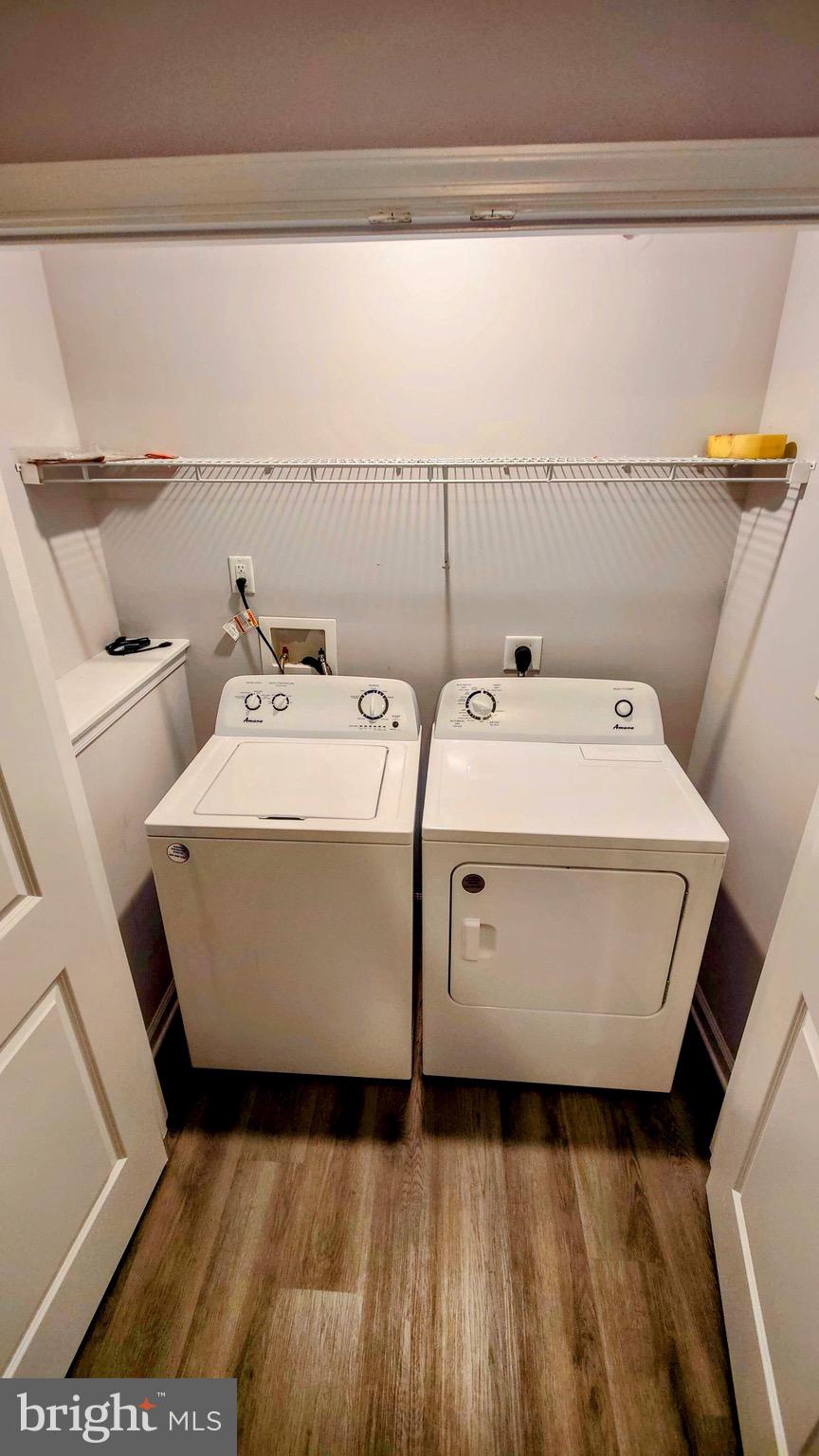 ELIZABETH STATION - Residential Lease