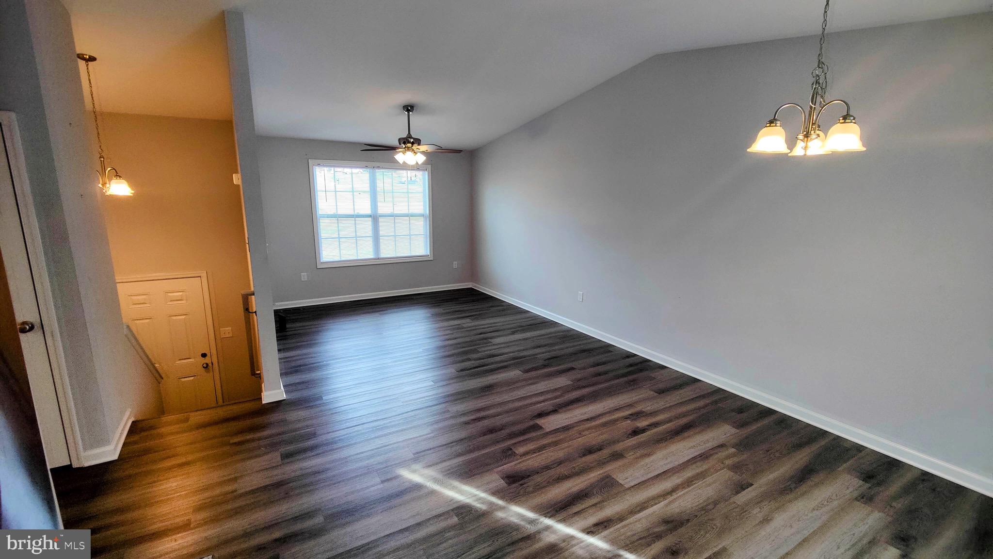 ELIZABETH STATION - Residential Lease