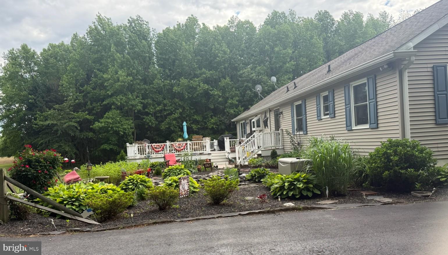 201 ROBINSON ROAD