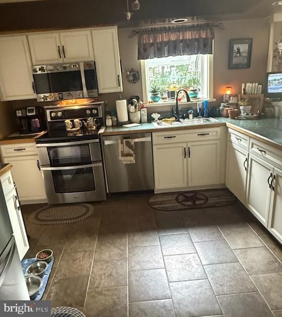 201 ROBINSON ROAD
