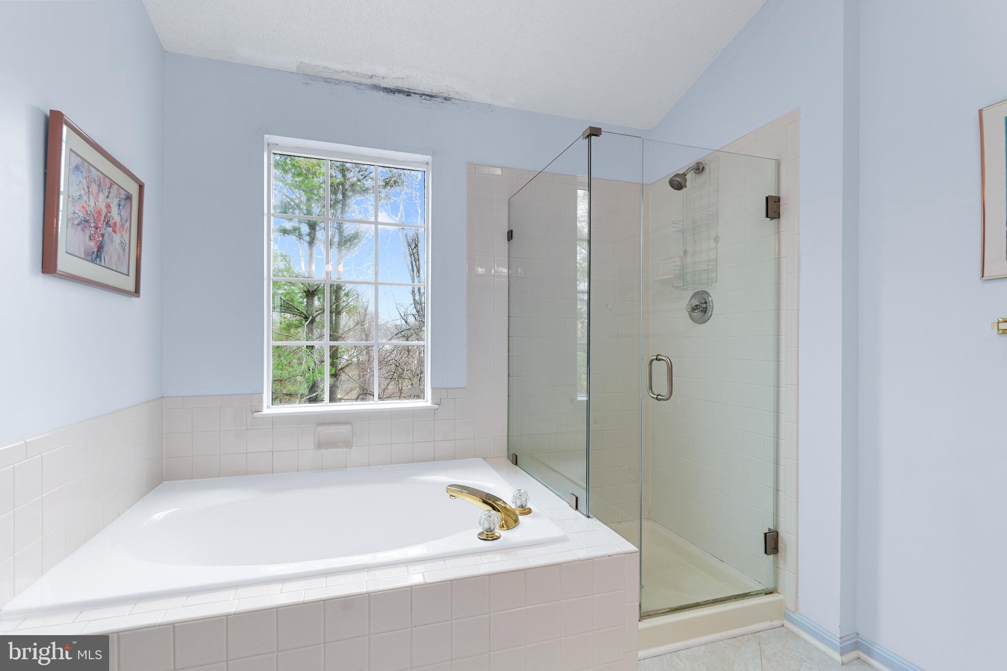 CHRISTIE ESTATES - Residential