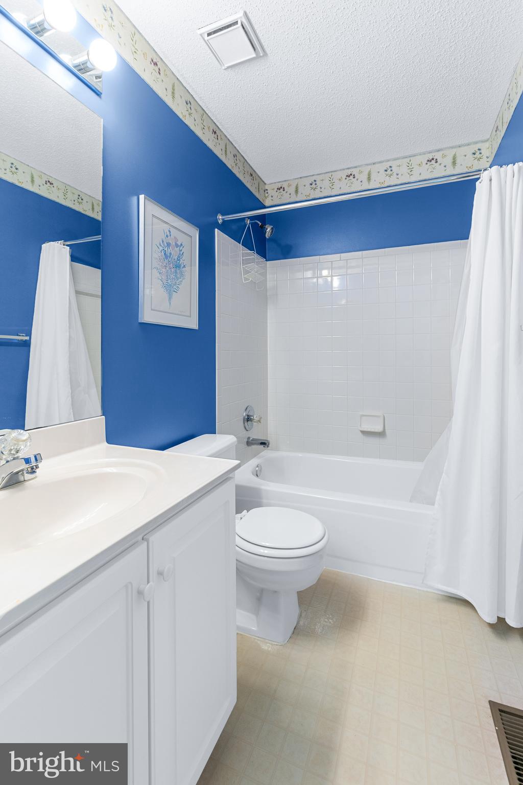 CHRISTIE ESTATES - Residential