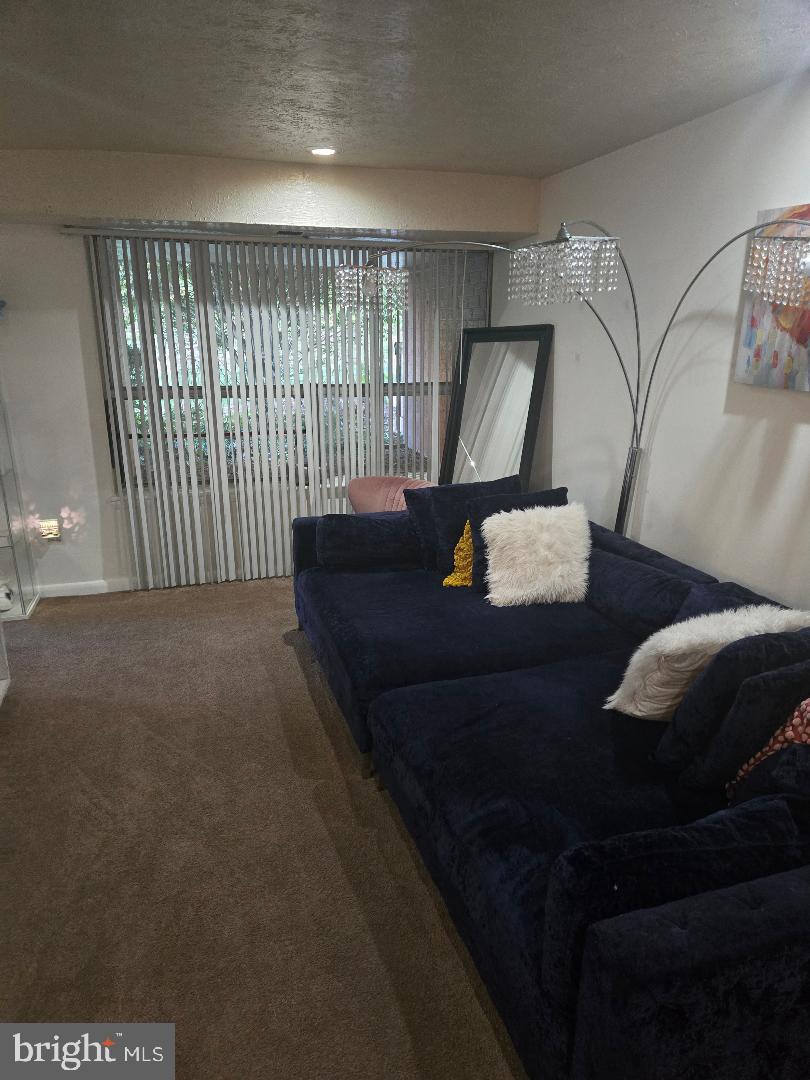 GREENBRIAR CONDO PHASE I - Residential Lease