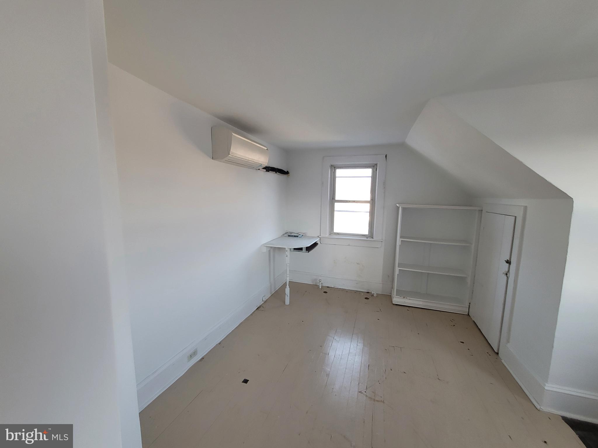 WARWICK - Residential