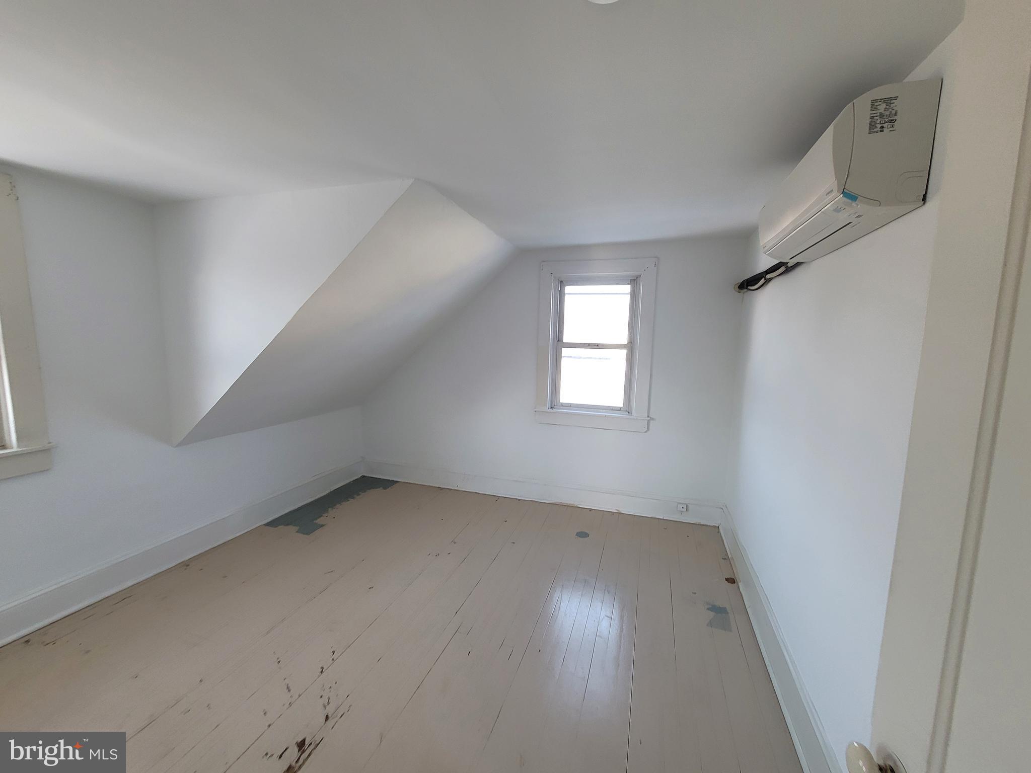 WARWICK - Residential