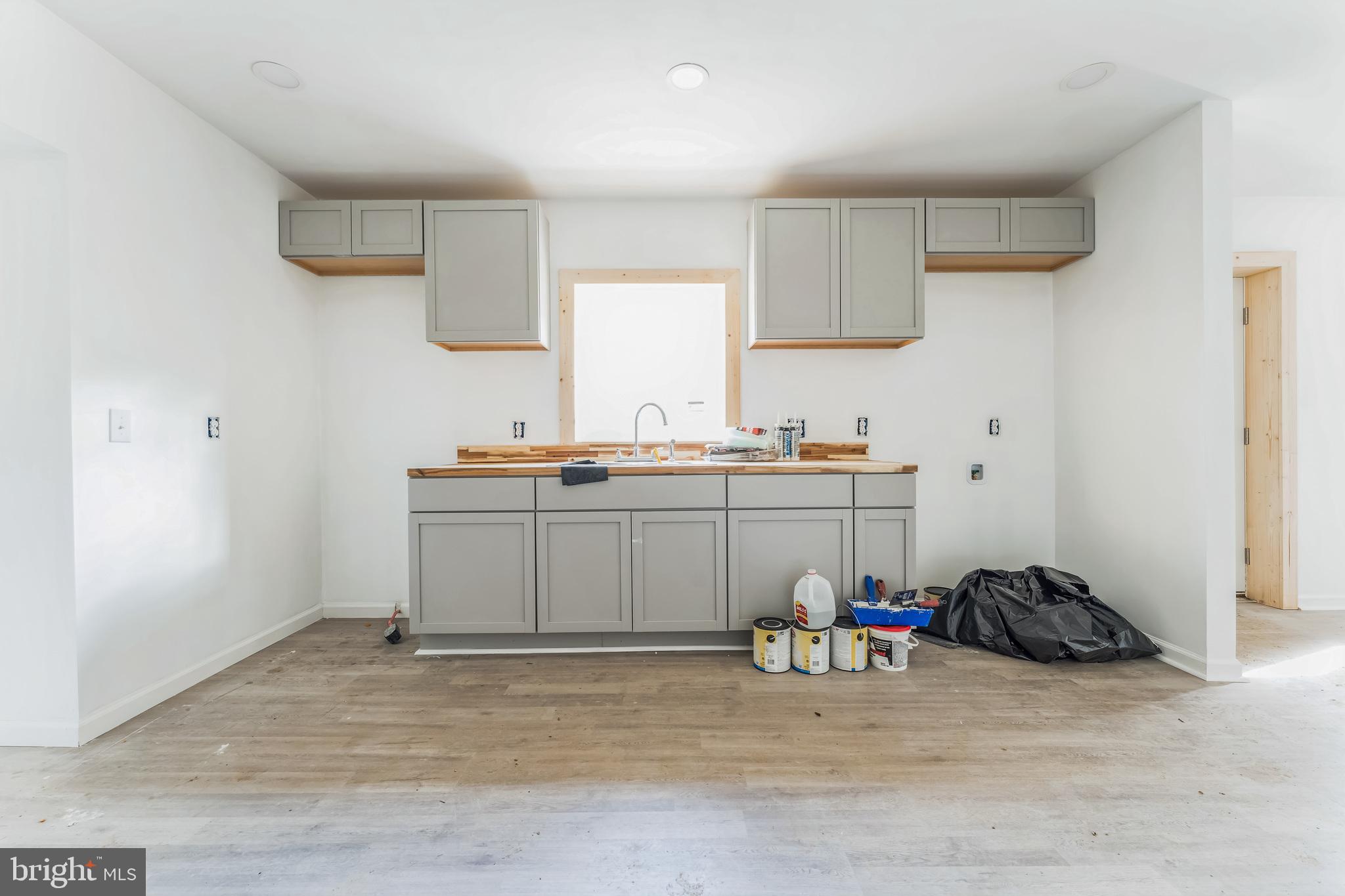 FORT ASHBY ROAD - Residential