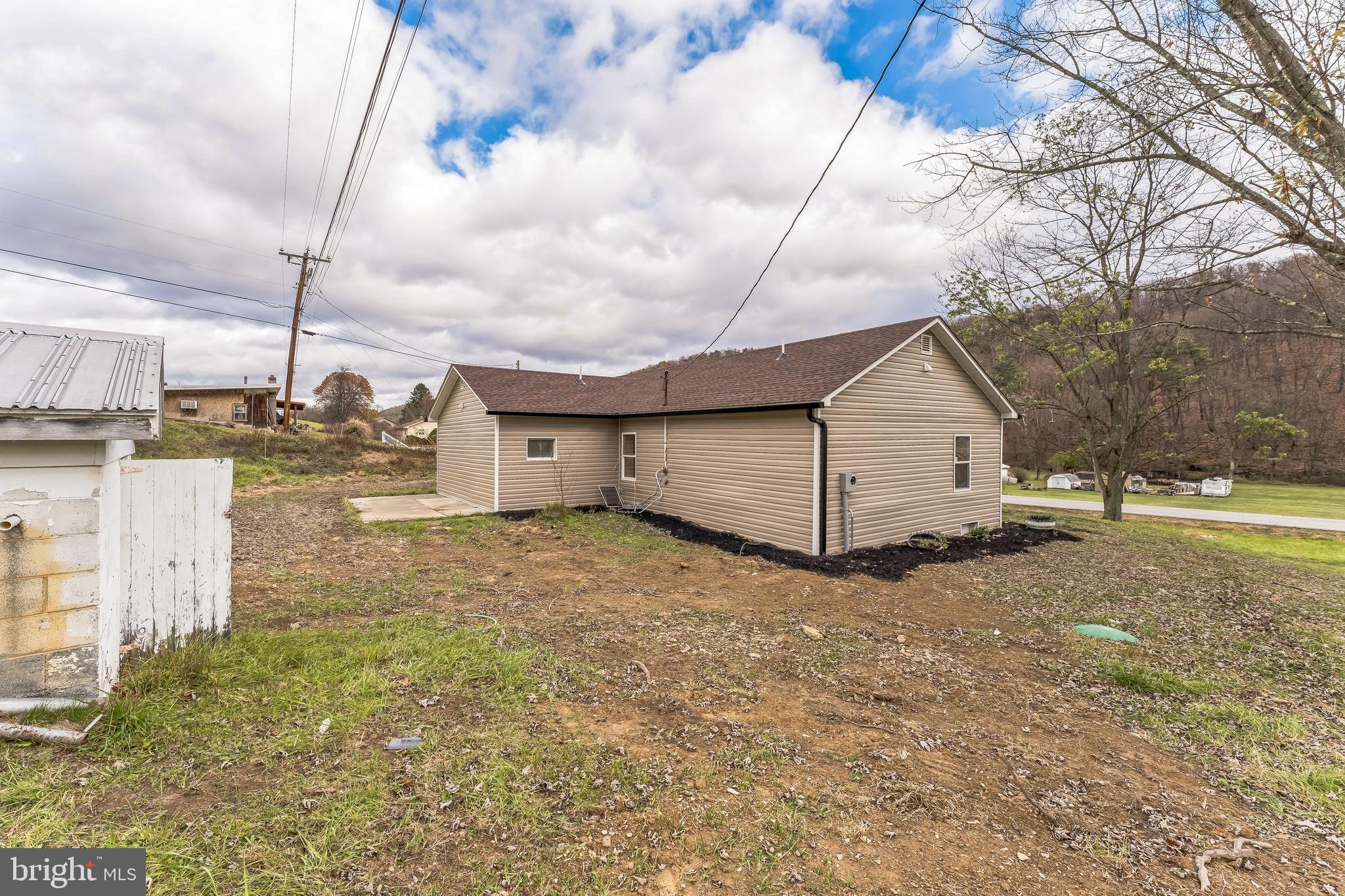 FORT ASHBY ROAD - Residential