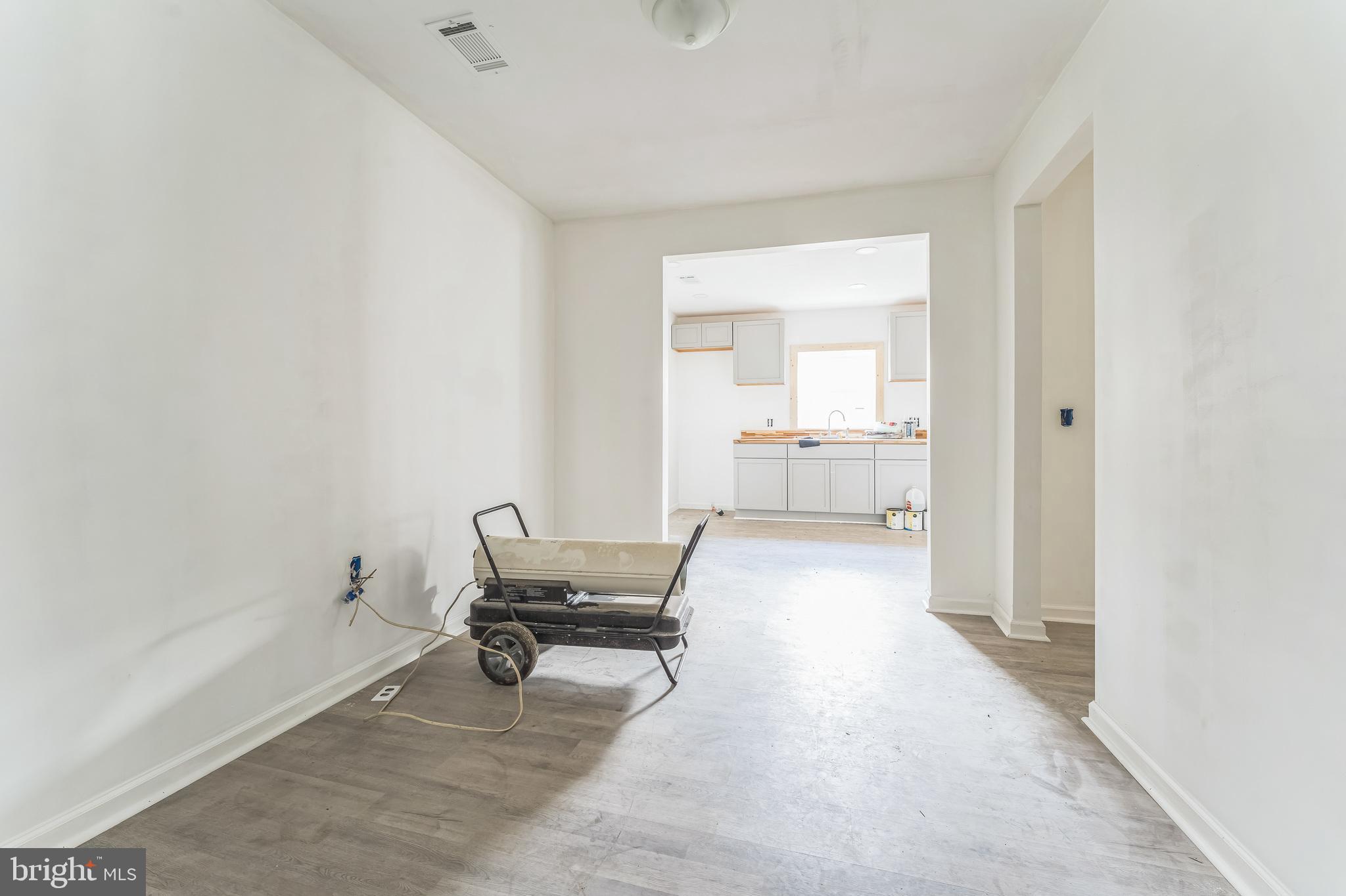 FORT ASHBY ROAD - Residential