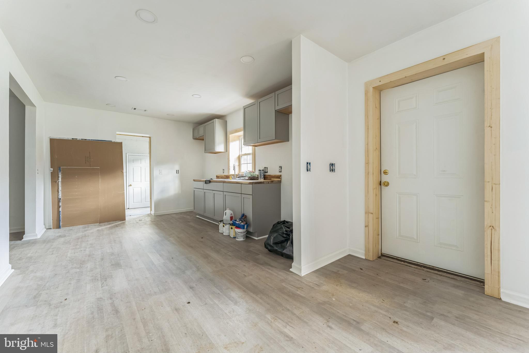 FORT ASHBY ROAD - Residential