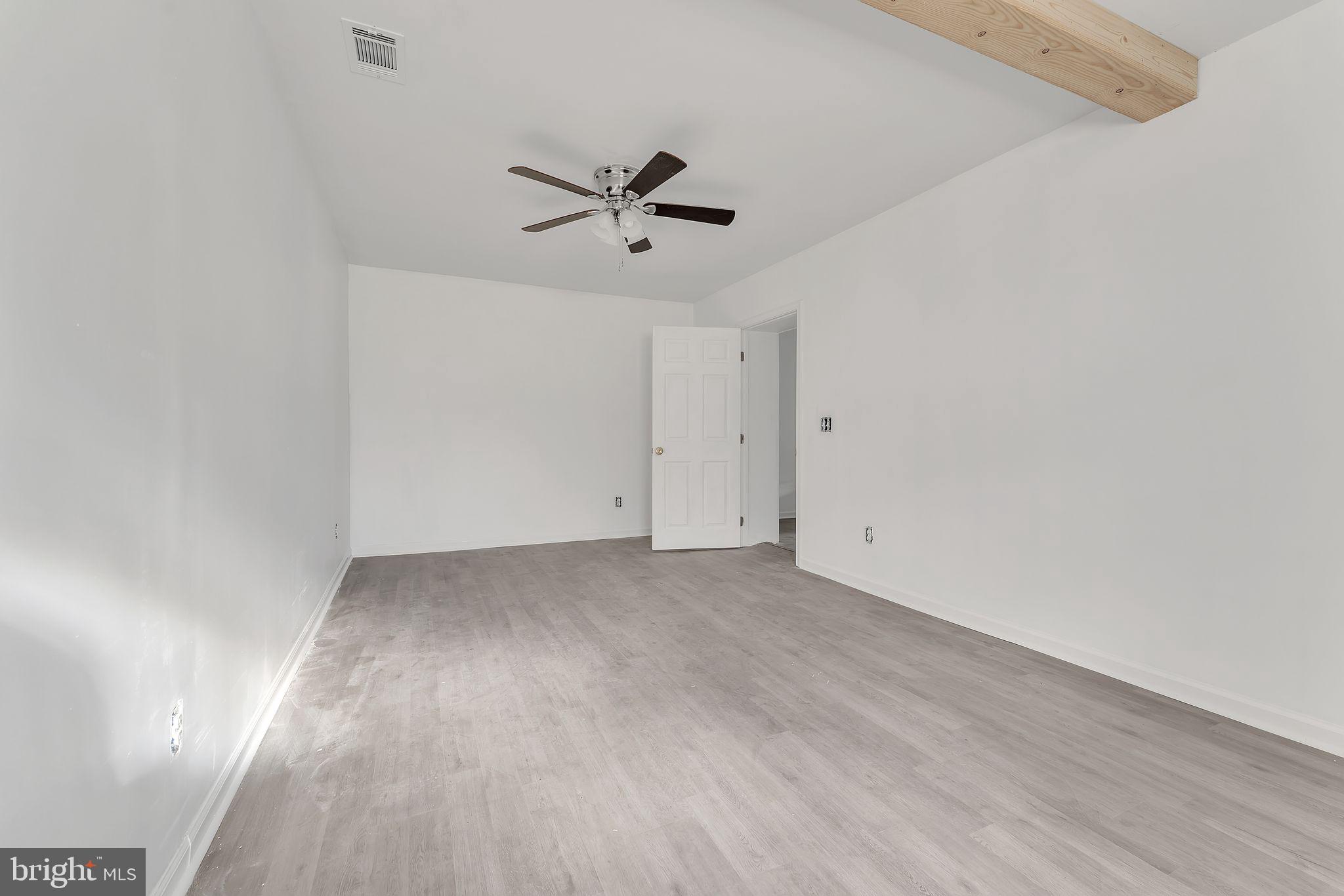 FORT ASHBY ROAD - Residential