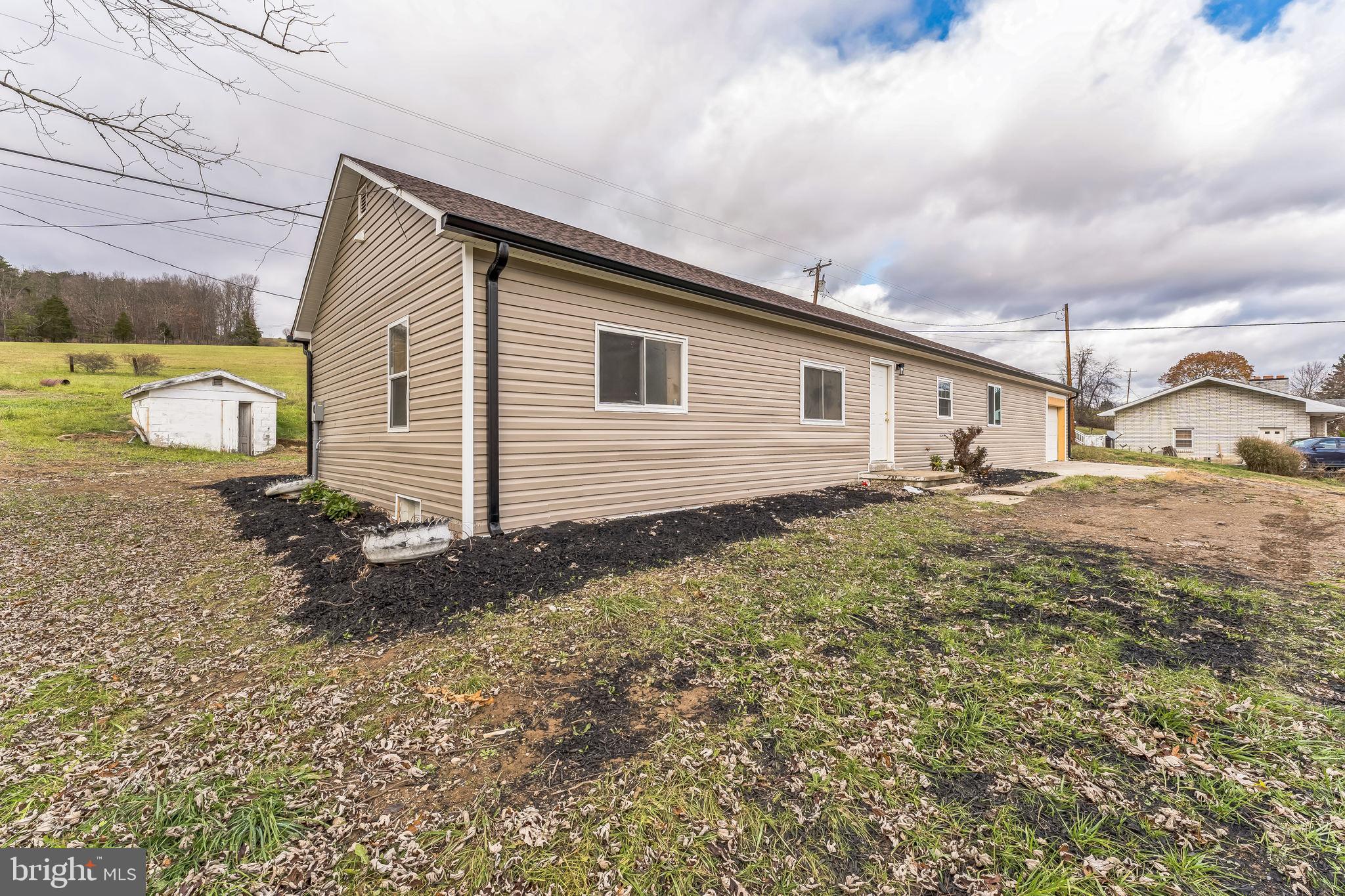 FORT ASHBY ROAD - Residential