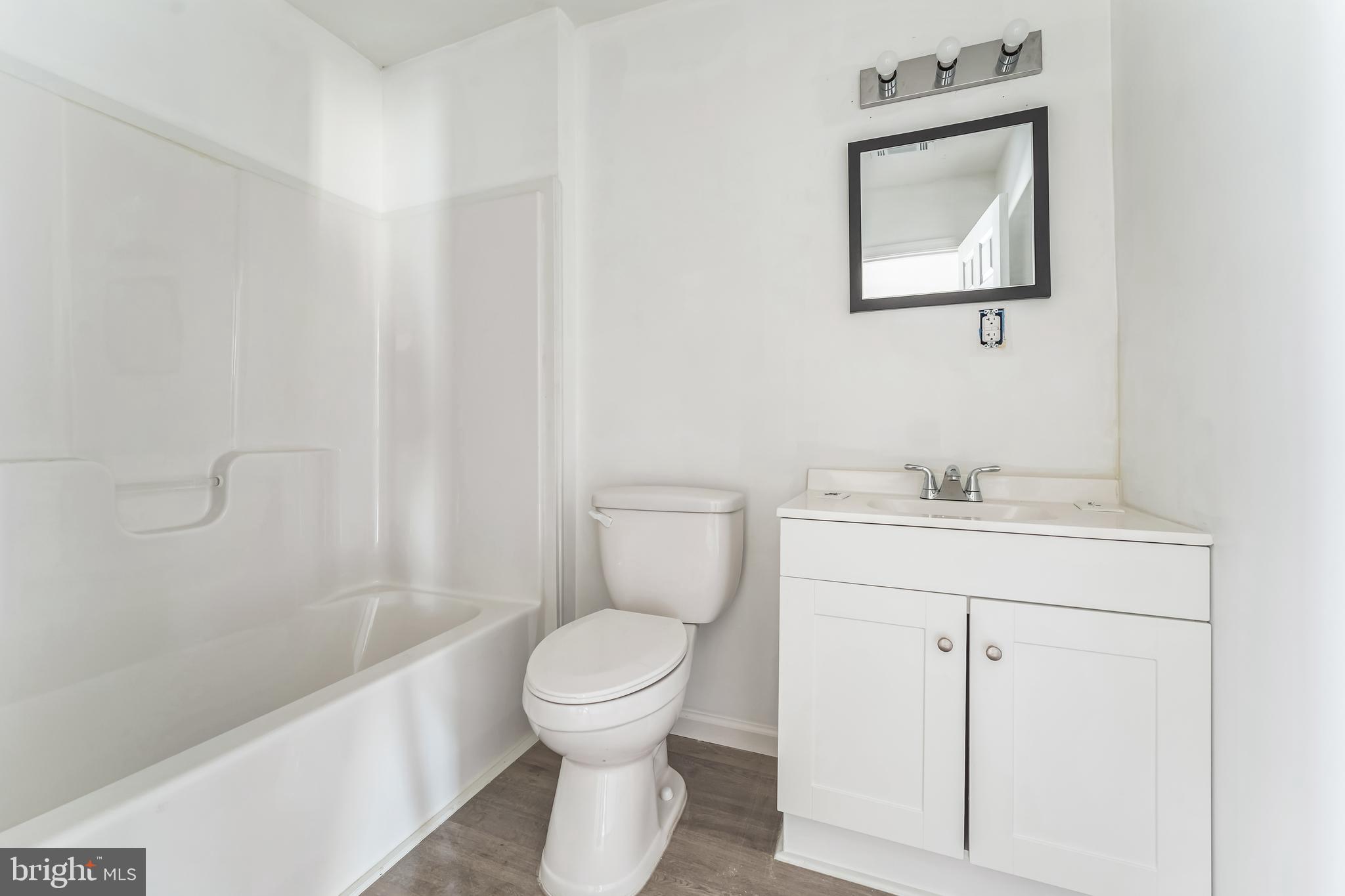 FORT ASHBY ROAD - Residential