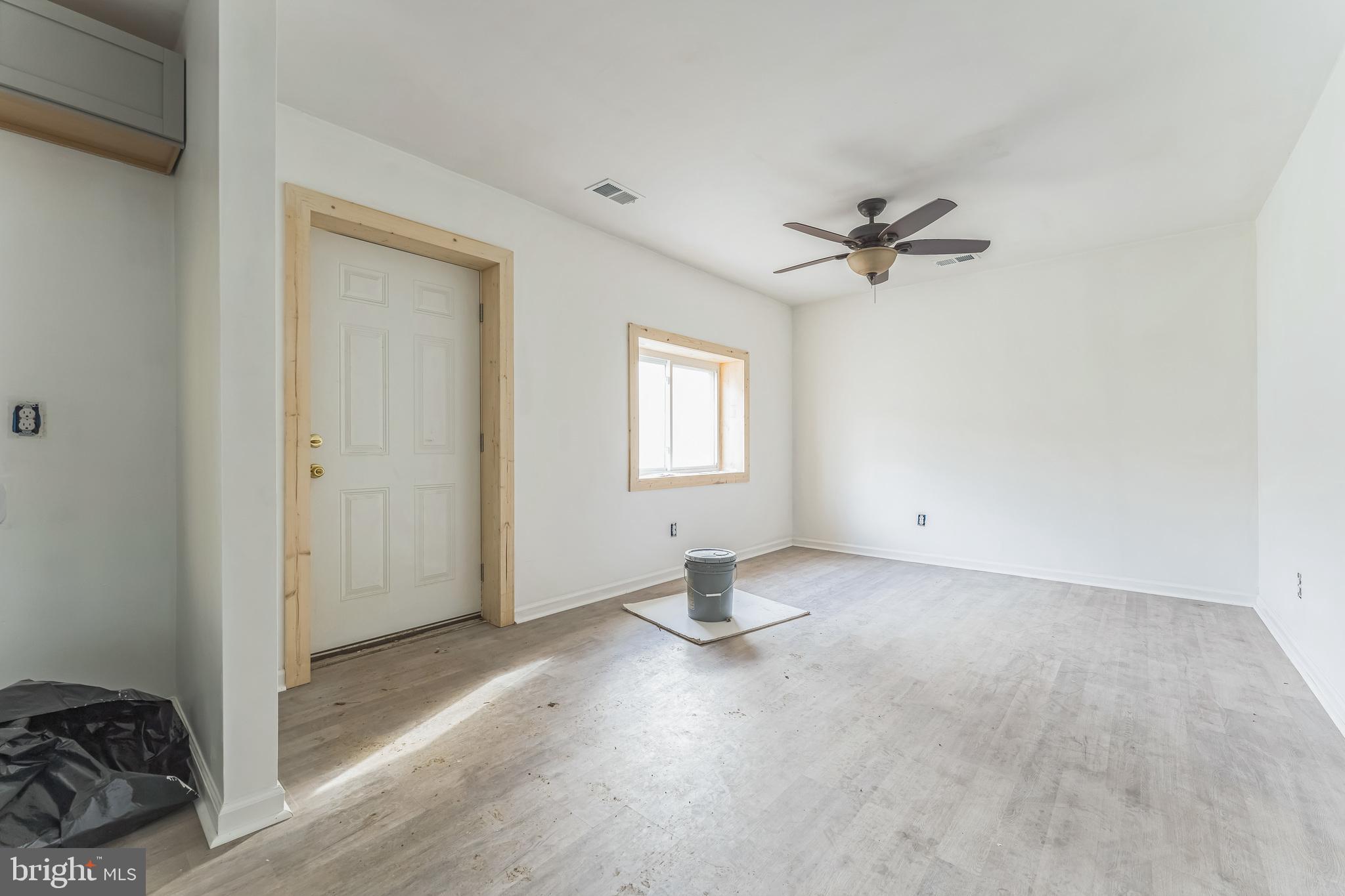 FORT ASHBY ROAD - Residential