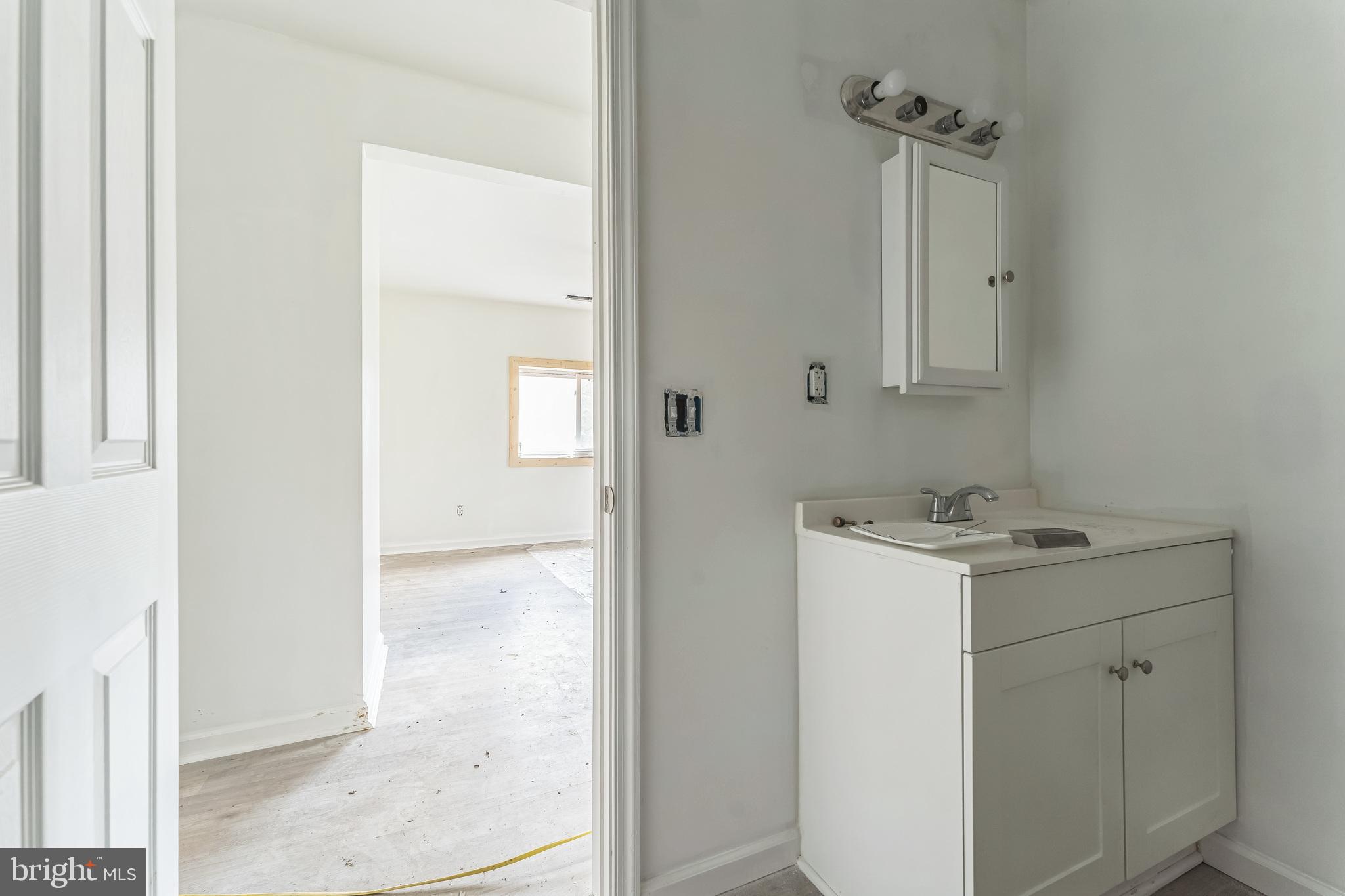 FORT ASHBY ROAD - Residential