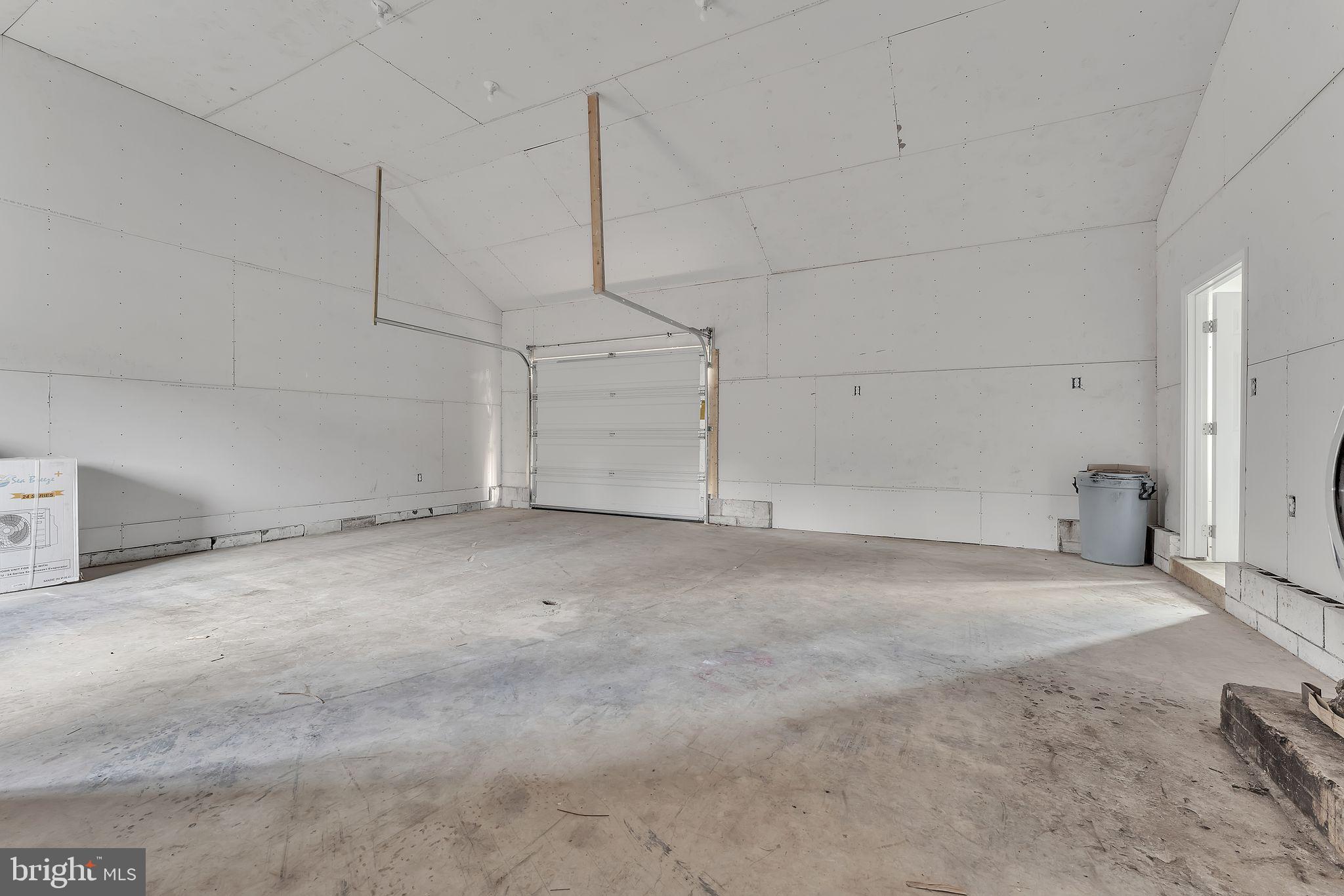 FORT ASHBY ROAD - Residential