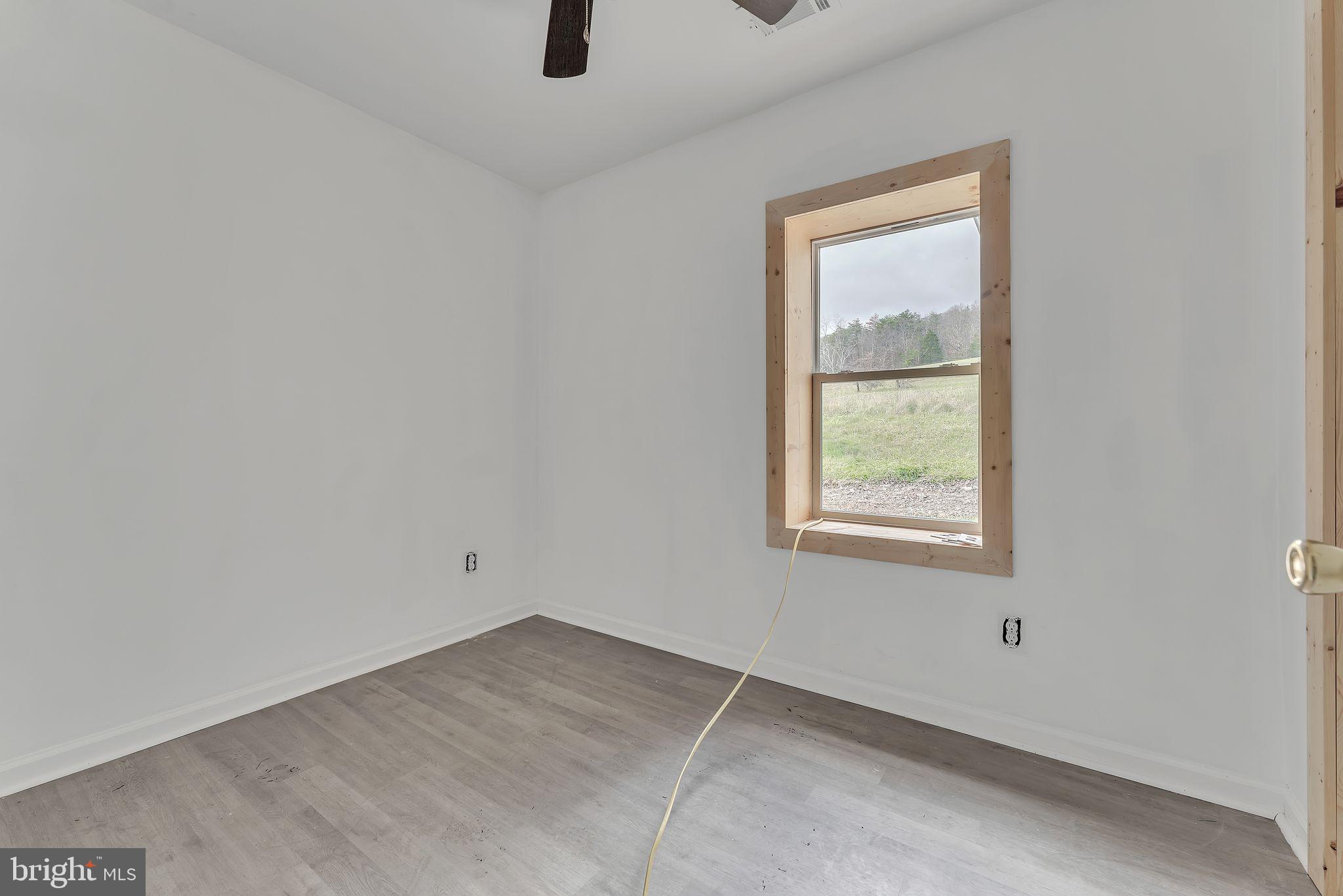 FORT ASHBY ROAD - Residential