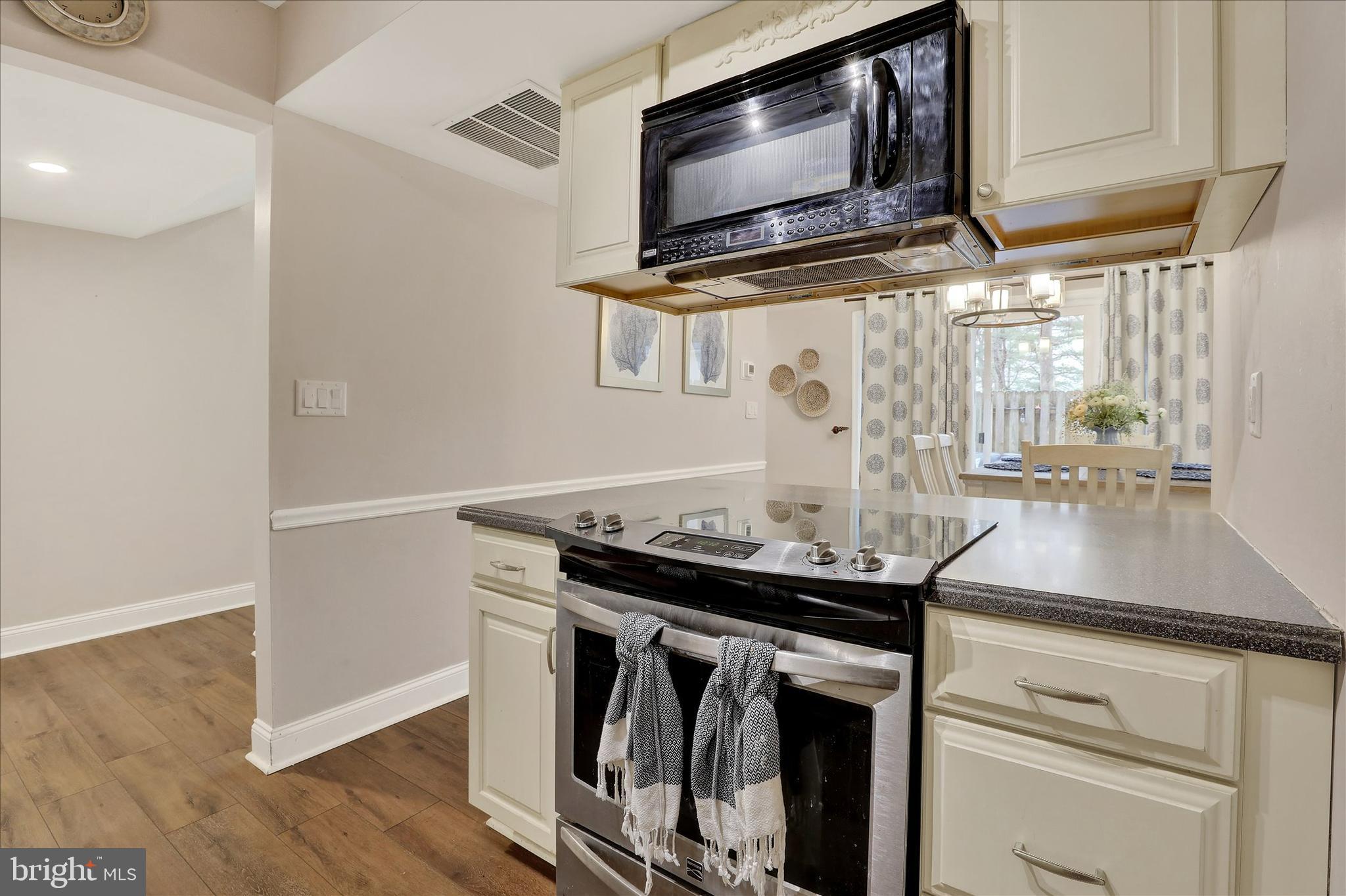 GREENE COUNTRIE VI - Residential