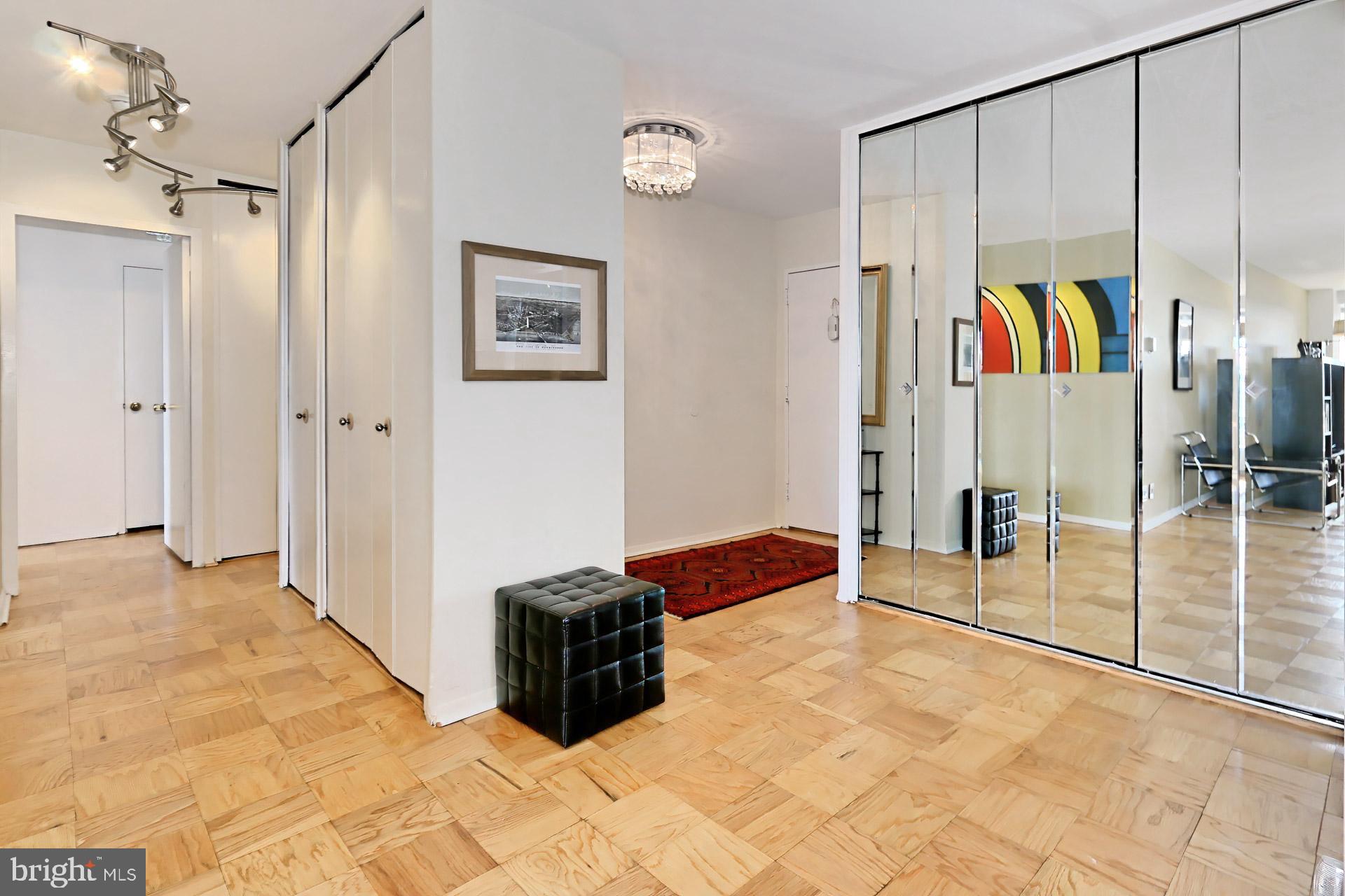 1435 4TH STREET SW B211