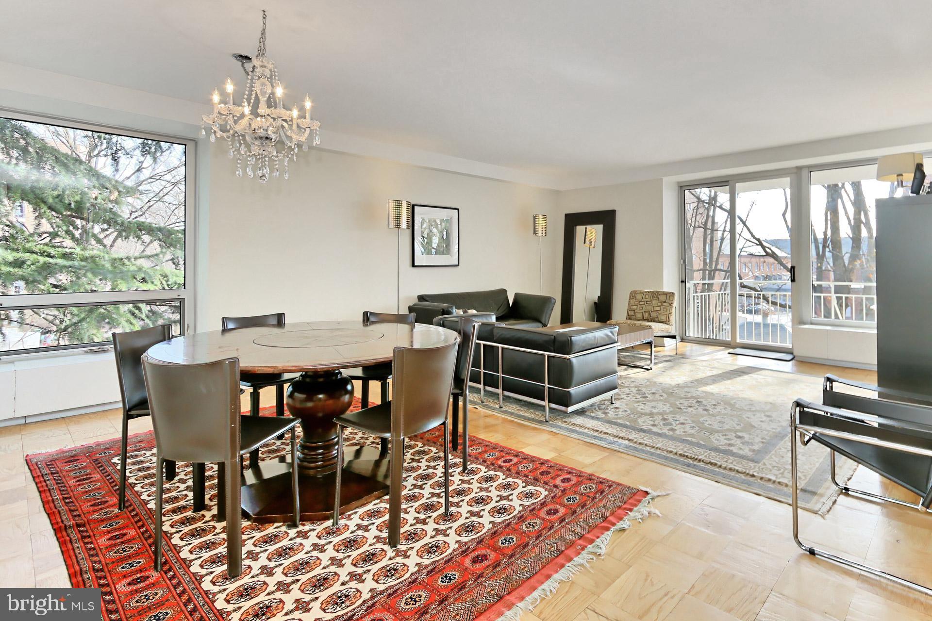1435 4TH STREET SW B211